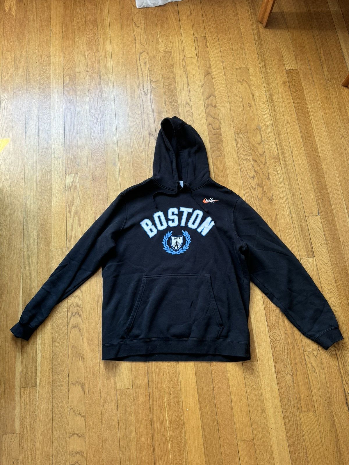Nike Nike 2022 Boston Marathon Sweatshirt - Black Size XL Size US XL / EU 56 / 4 - 1 Thumbnail