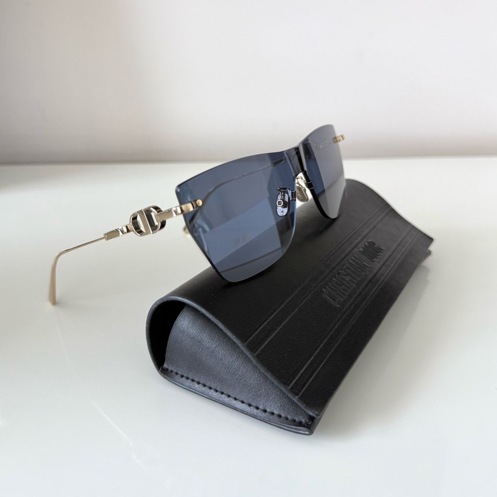 Dior NEW!!! Christian Dior CD Chain M3U women sunglasses 680$ Size ONE SIZE - 9 Thumbnail