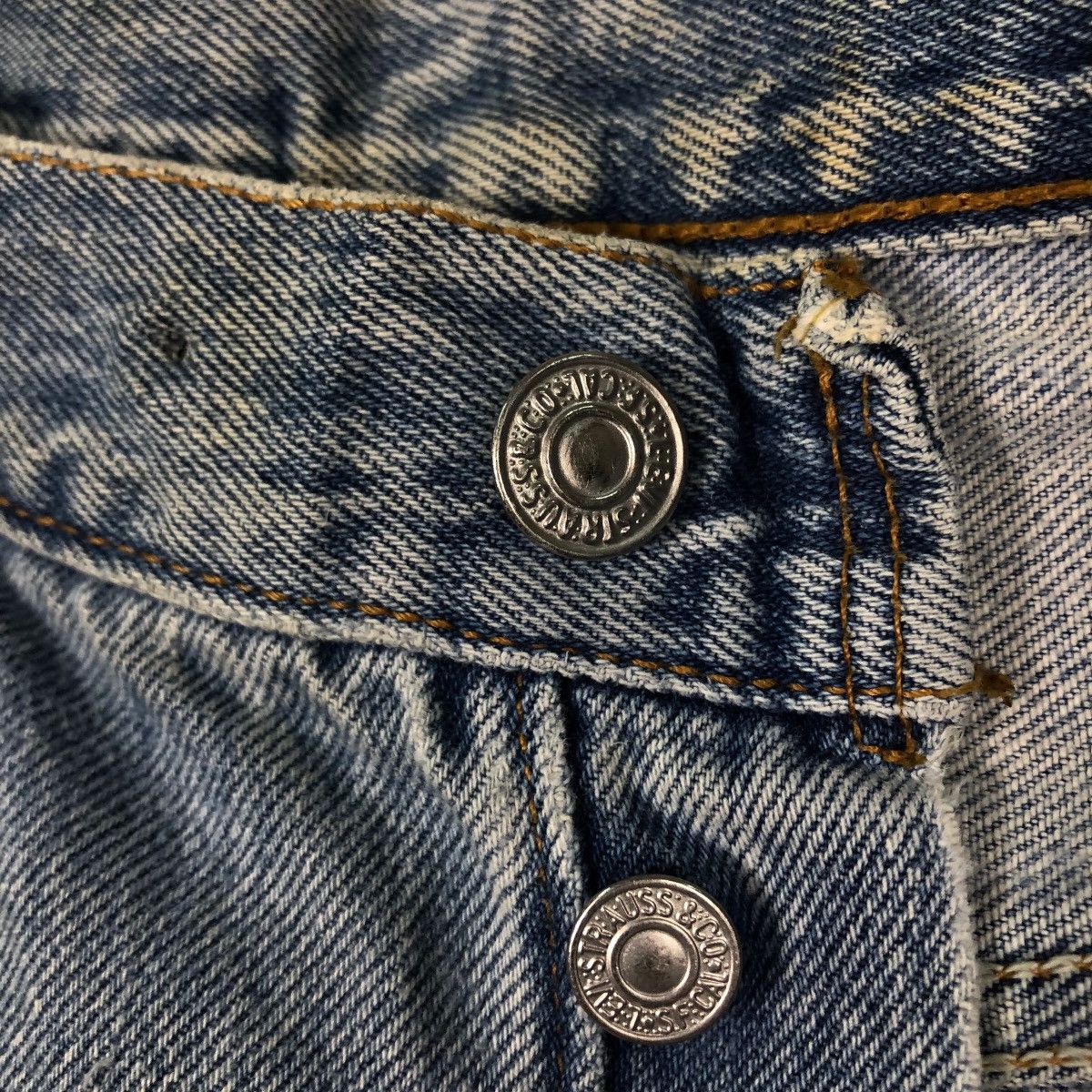 Levi's 🔥VINTAGE DENIM JEANS DISTRESSED LEVI’S 501 MADE IN USA Size US 32 / EU 48 - 18 Thumbnail