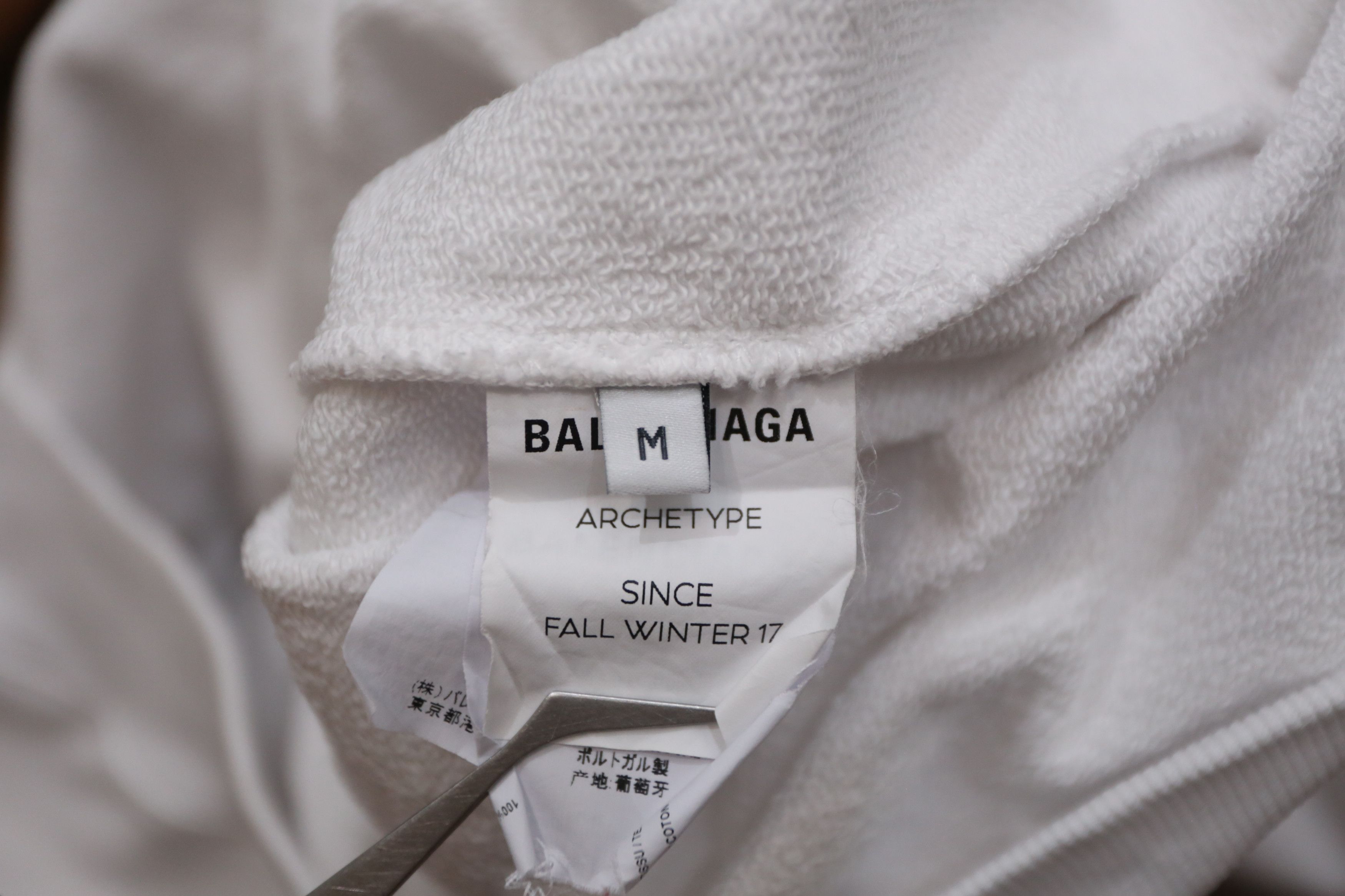 Balenciaga Balenciaga - Back Logo Hoodie Size US M / EU 48-50 / 2 - 10 Thumbnail