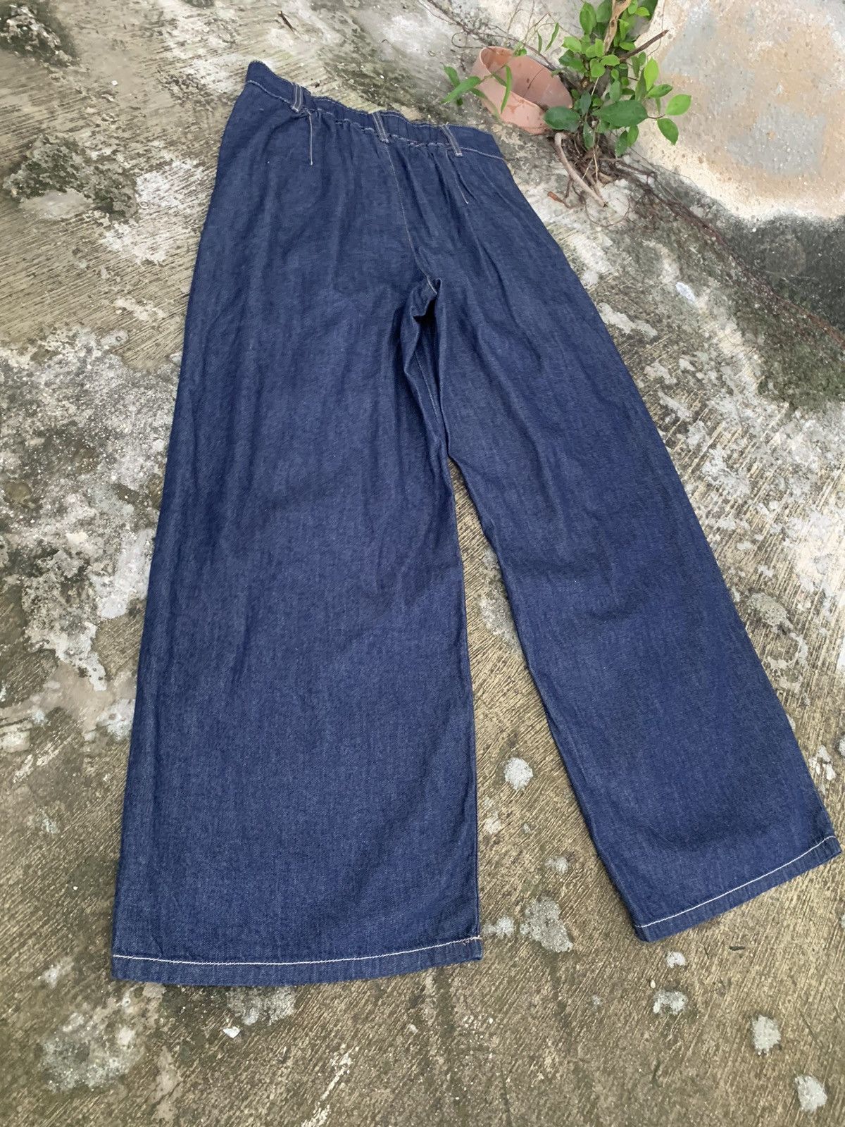 GU × Undercover Steal 🔥 Gu baggy jeans stretchable waist 30”-34” Size 33" - 9 Thumbnail