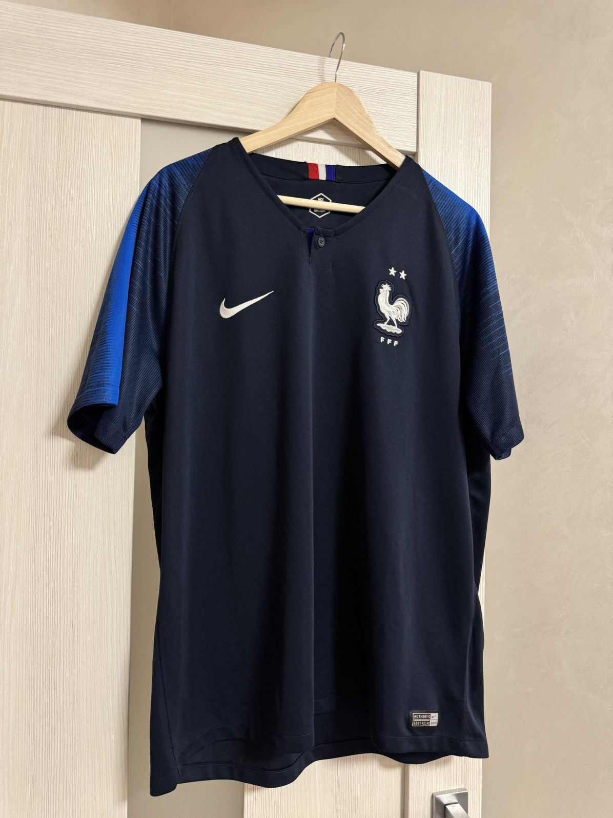 Nike × Vintage Vintage 2017/18 France Nike home kit soccer jersey Size US XL / EU 56 / 4 - 4 Thumbnail