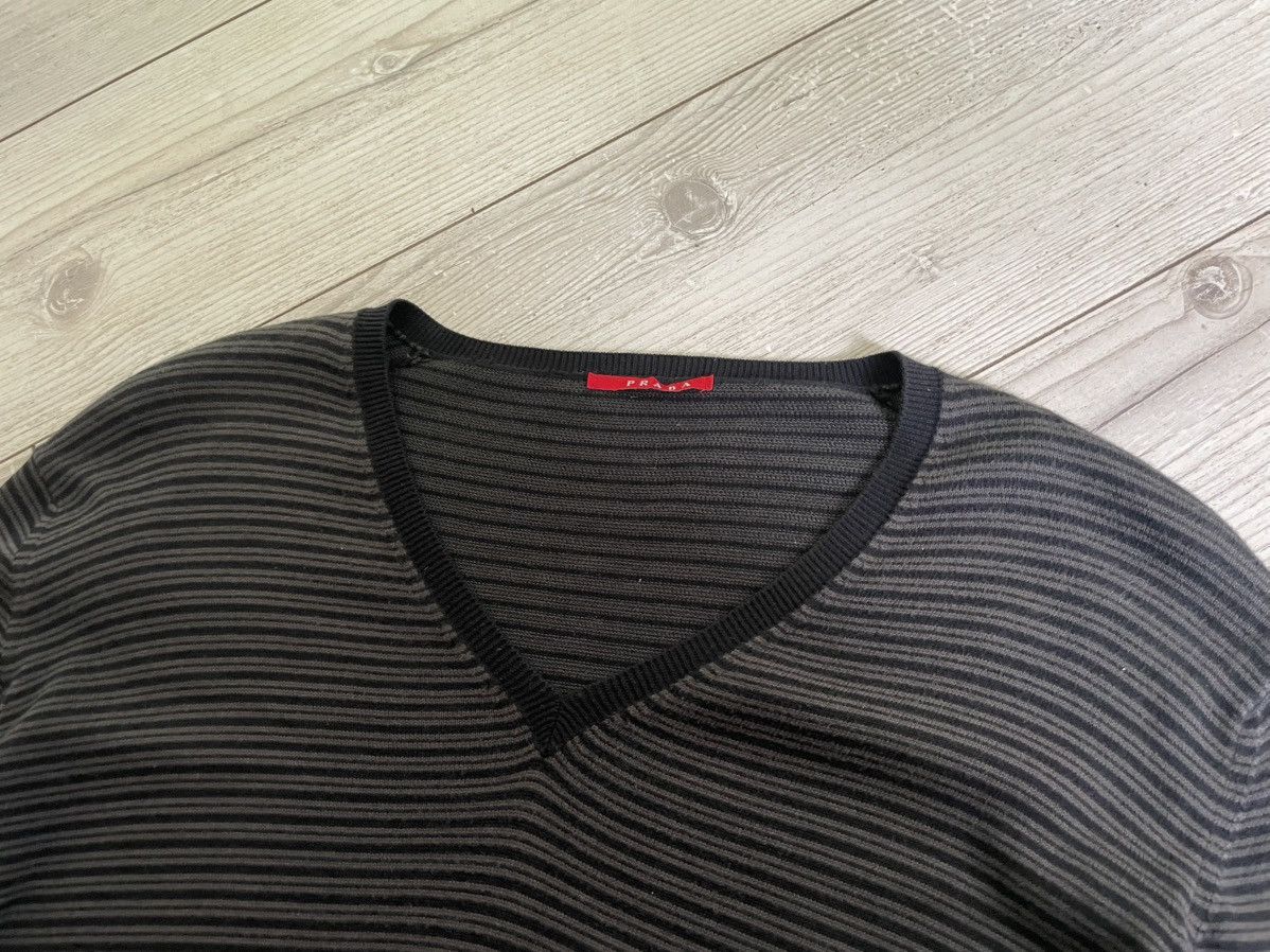 Prada Prada Red Tab Sweater Size US L / EU 52-54 / 3 - 11 Thumbnail