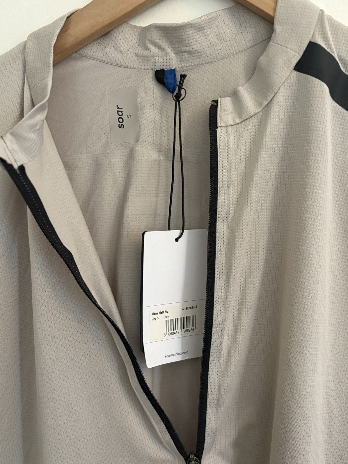 SOAR Running Soar Running Half-Zip T-Shirt (Grey/Cream) Size US S / EU 44-46 / 1 - 3 Thumbnail
