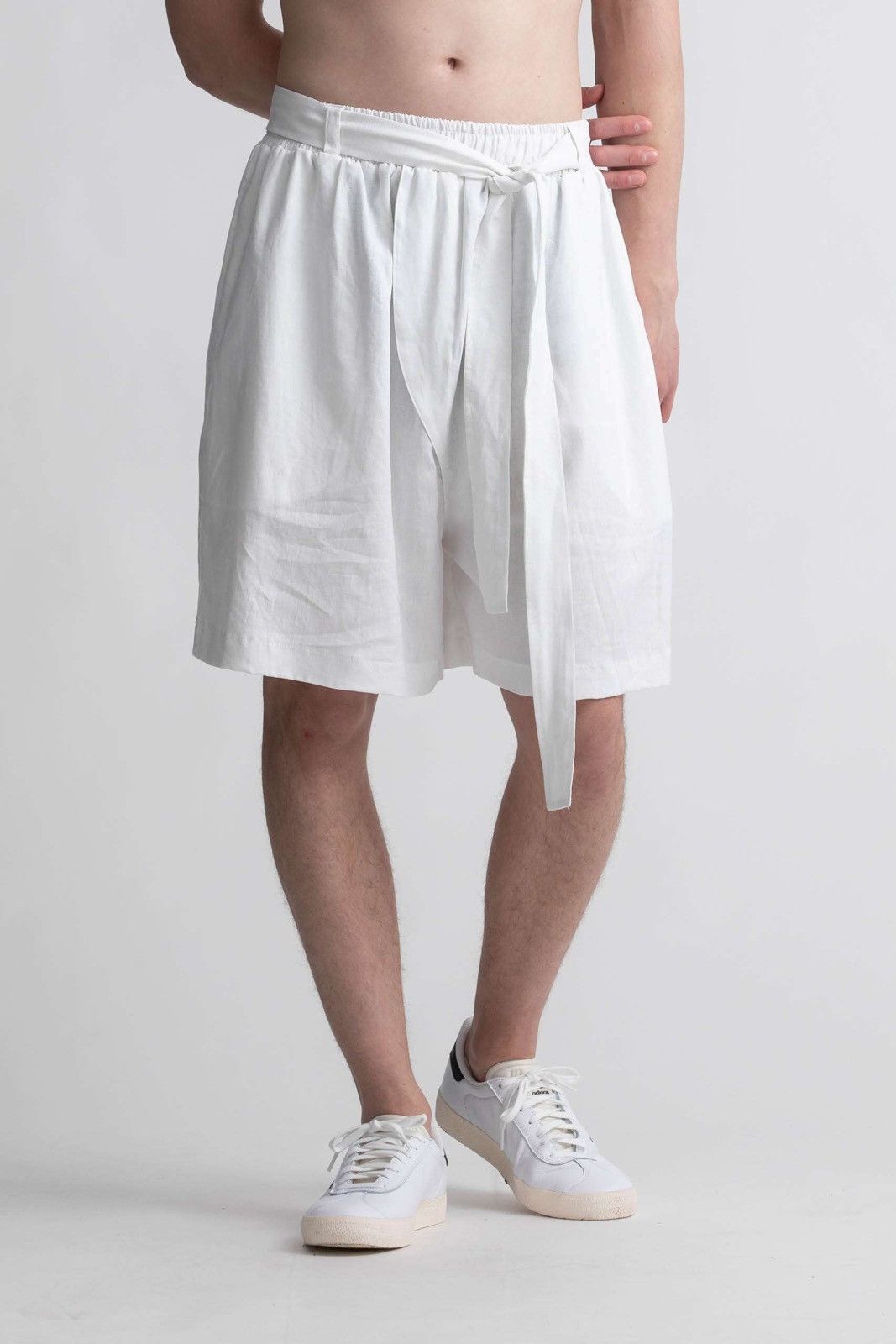 image of Para Todos Linen Shorts | White (One Size), Men's (Size 32)