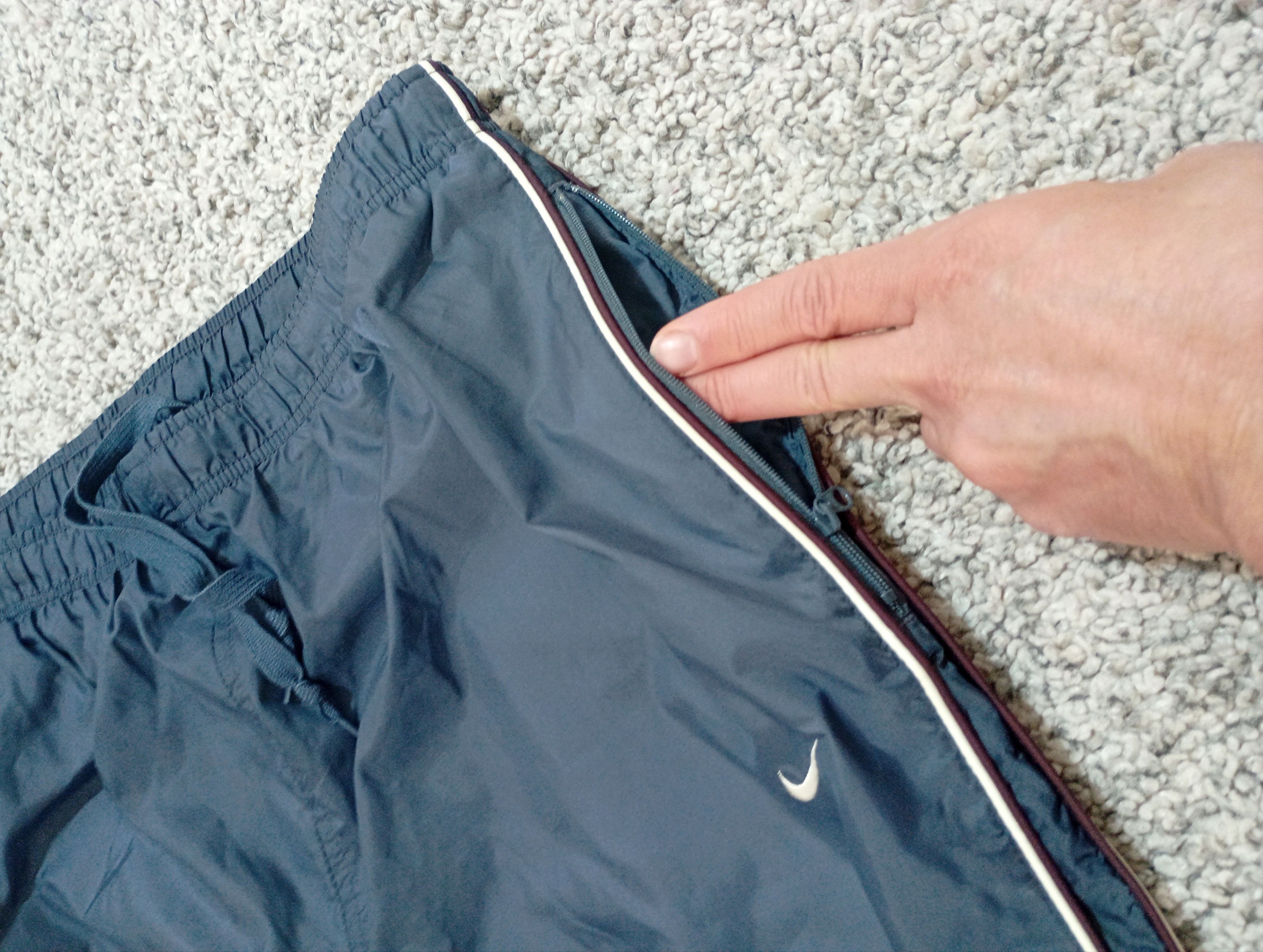 Nike NIKE 90's BAGGY SWOOSH LOGO TRACK PANTS RARE RETRO Y2K Size US 34 / EU 50 - 5 Thumbnail