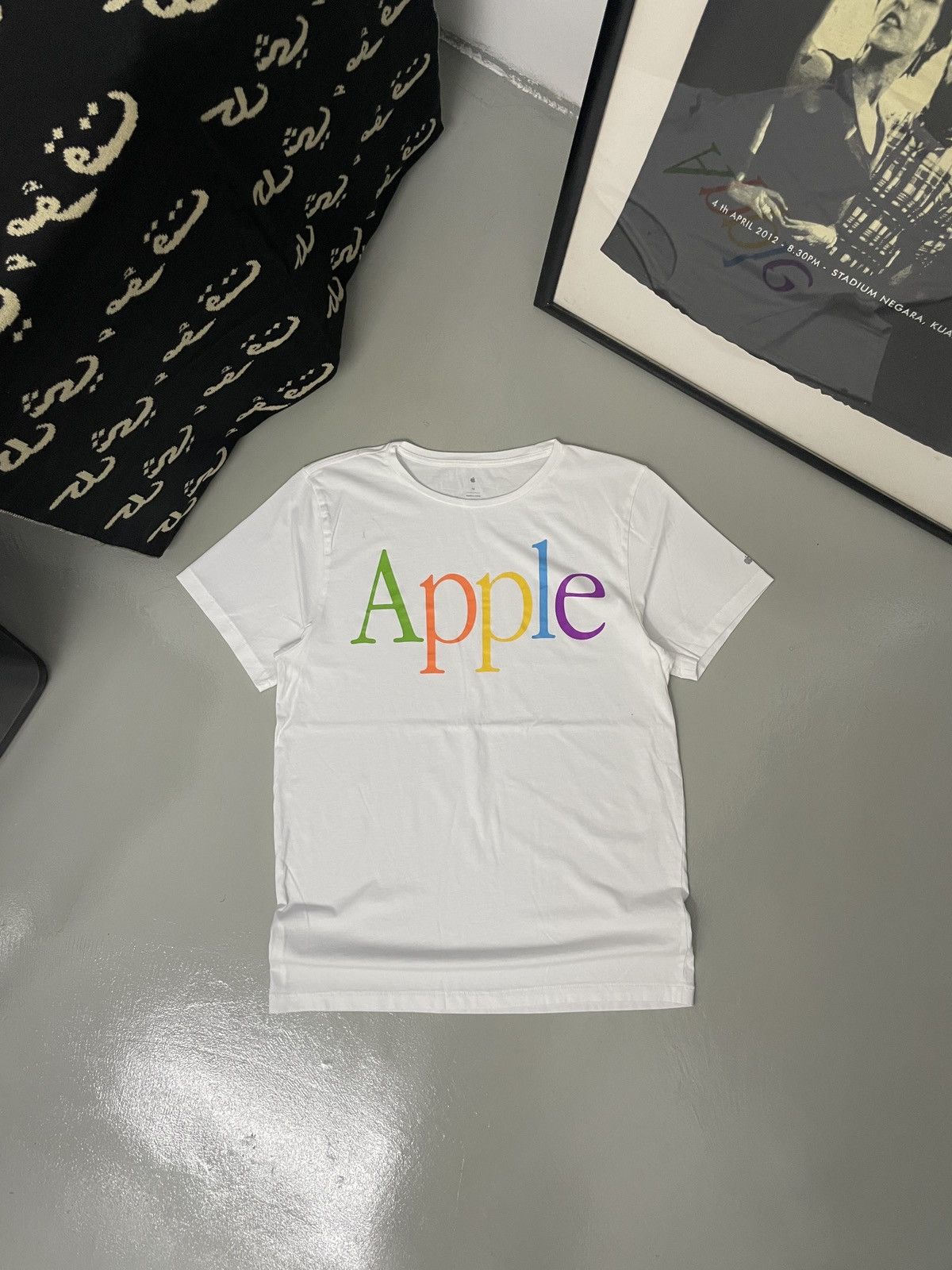 Apple Vintage Steve Job Apple Size US M / EU 48-50 / 2 - 1 Thumbnail