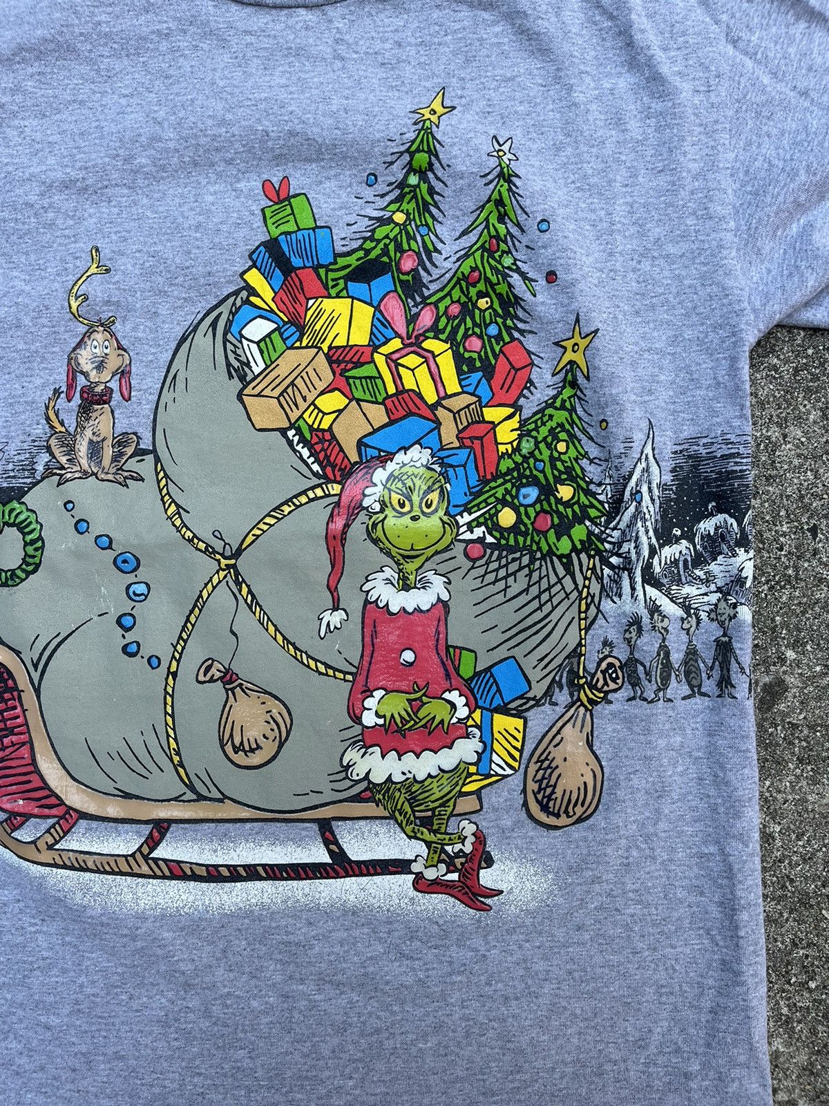 Vintage Vintage Dr Seuss Grinch AOP Tee Shirt Size US M / EU 48-50 / 2 - 2 Thumbnail