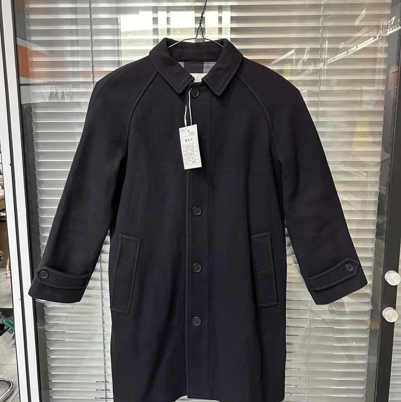 Burberry Burberry Black Wool Short Coat for Women Size L / US 10 / IT 46 - 1 Thumbnail