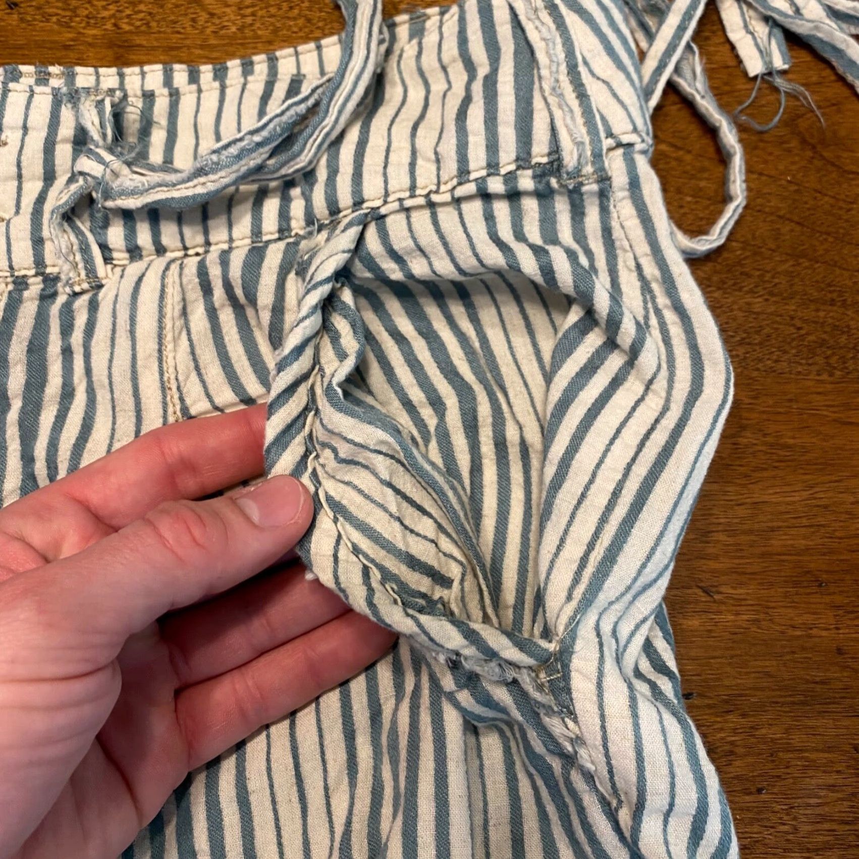 Free People Free People Shorts Womens 4 White Green Striped Button Lace Front 30" W 3" I Size 27" / US 4 / IT 40 - 7 Thumbnail