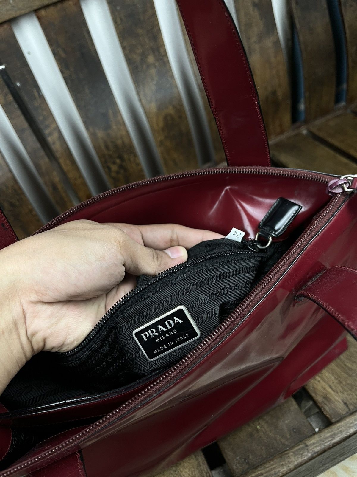 Prada Prada Fall/Winter 1998 Burgundy Patent top handle bag Size ONE SIZE - 15 Thumbnail