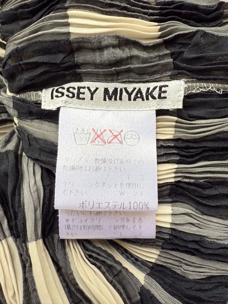Issey Miyake Issey Miyake Black and gray main line checkered vest Size L / US 10 / IT 46 - 7 Thumbnail