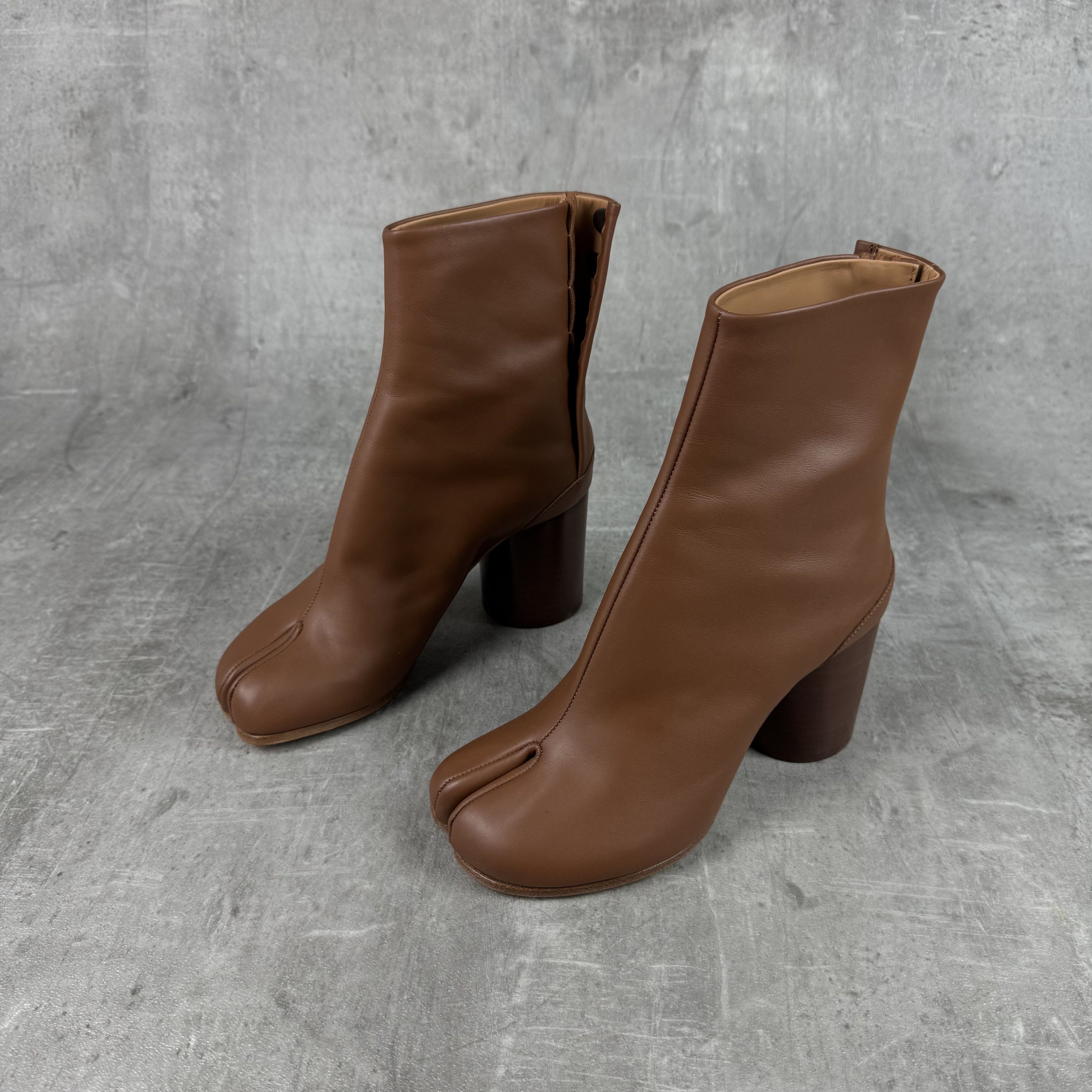 Maison Margiela MAISON MARGIELA Brown Leather Tabi Boots Heels Size US 5 / IT 35 - 3 Thumbnail