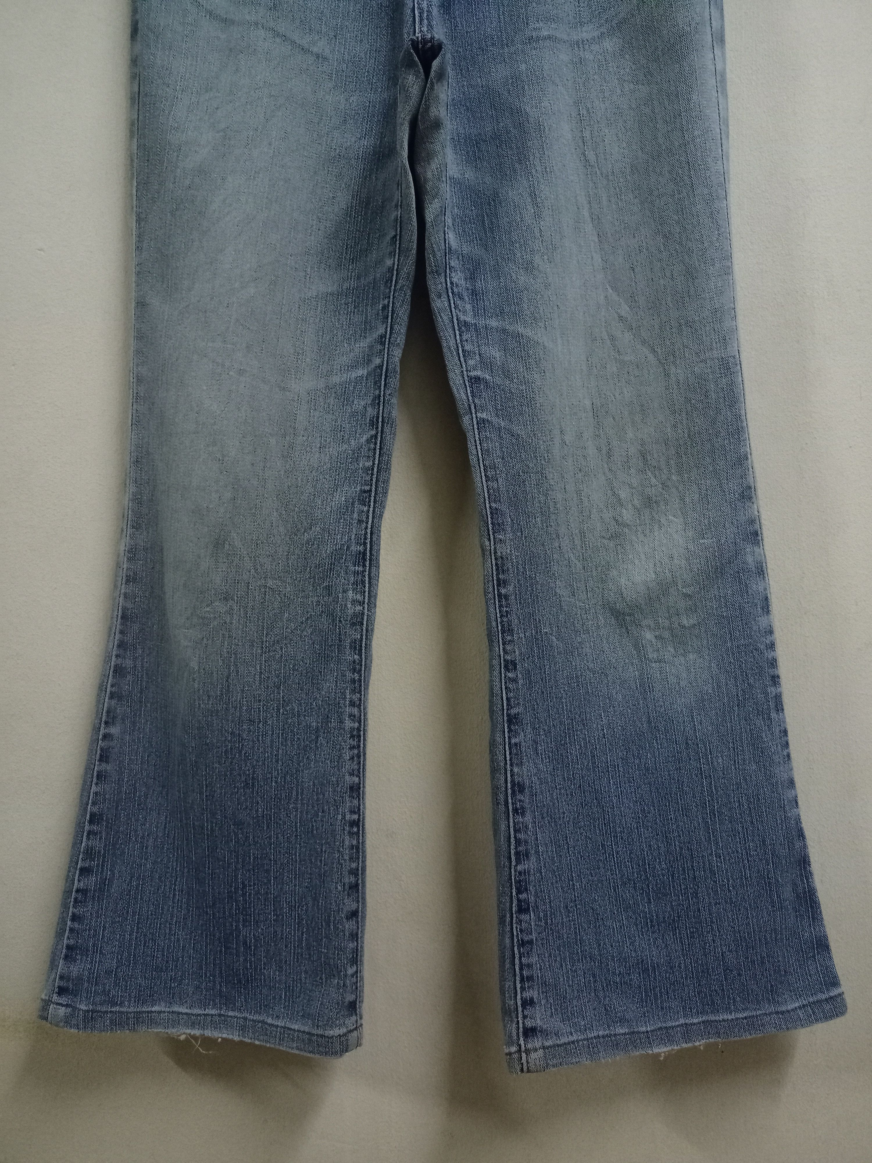 Japanese Brand Vintage Japanese Brand Blue Wash Flare Jeans 29x27 Size US 29 - 5 Thumbnail