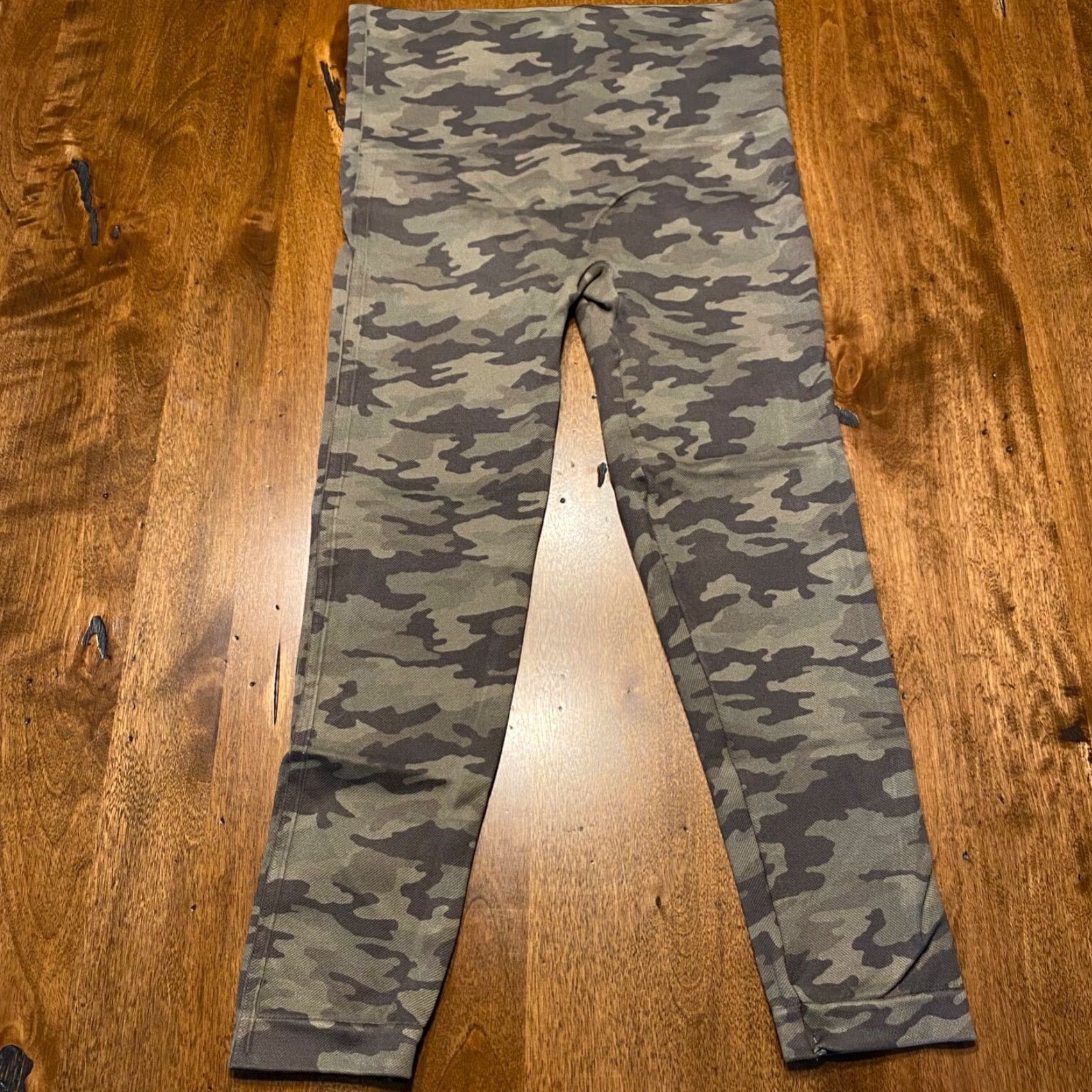 Spanx Spanx Leggings Womens Medium Green Camo Workout Pants Lightweight Ladies Size 32" / US 10 / IT 46 - 6 Thumbnail