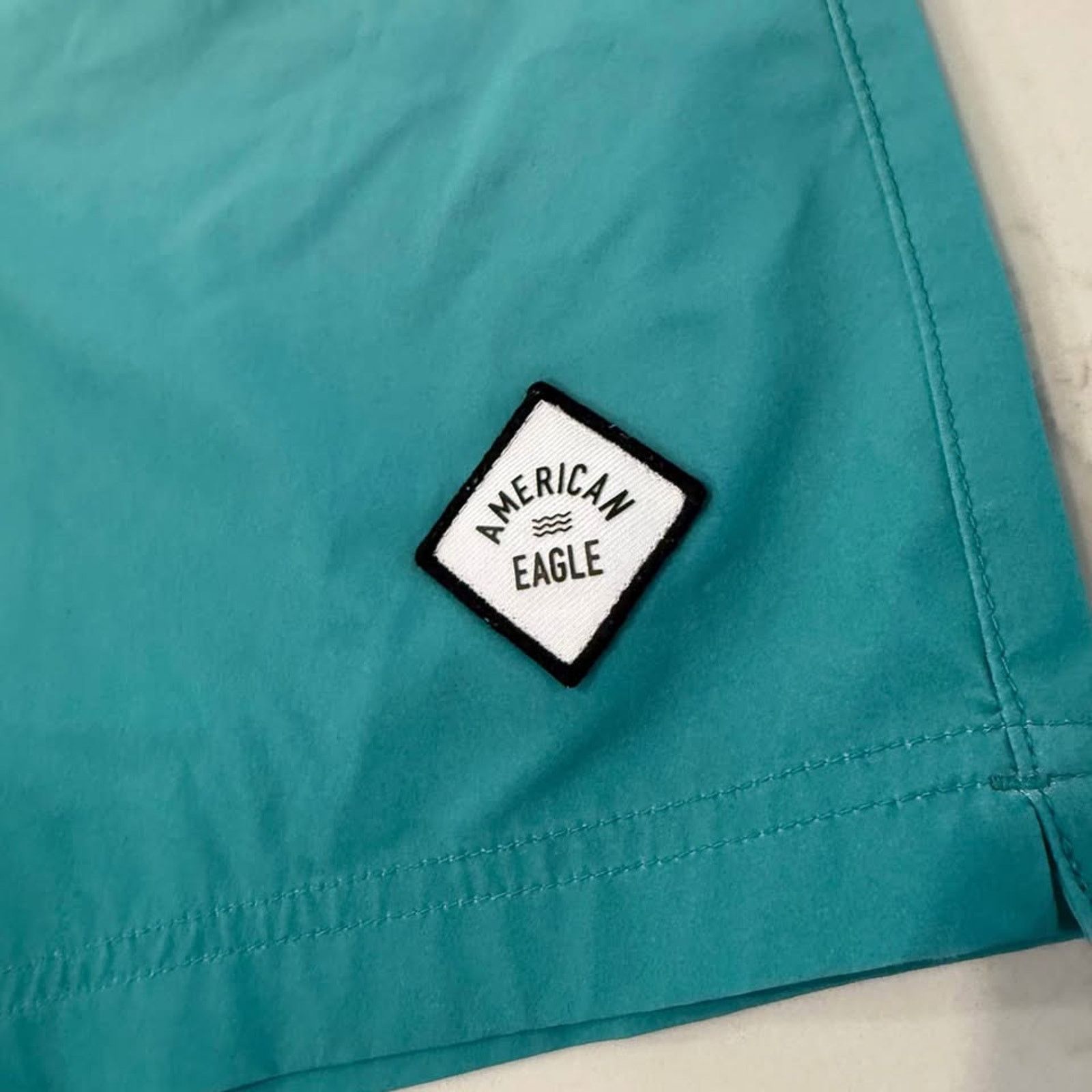 American Eagle Outfitters American Eagle Blue Ombré Swim Trunk Mens Large Board Shorts Size US 36 / EU 52 - 3 Thumbnail