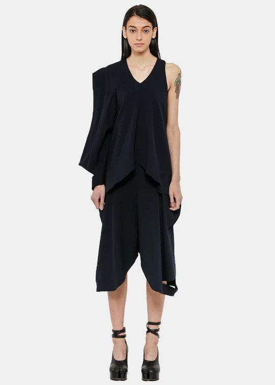 o1mle0325 Asymetric Tank Top in Black