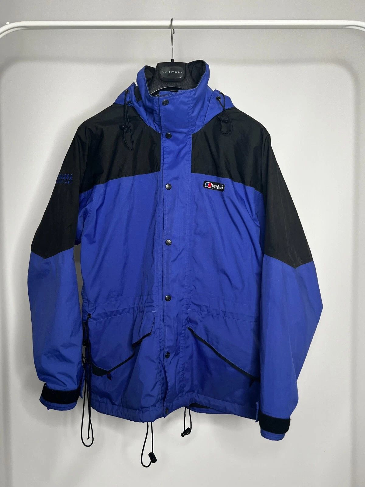 Berghaus Vintage Berghaus DriAqua Technology Outdoor Jacket Size US M / EU 48-50 / 2 - 1 Thumbnail