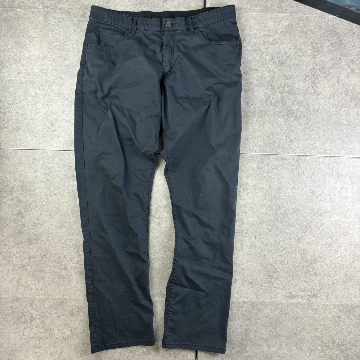 Nike Black nike slim fit athletic pants Size US 32 / EU 48 - 1 Thumbnail