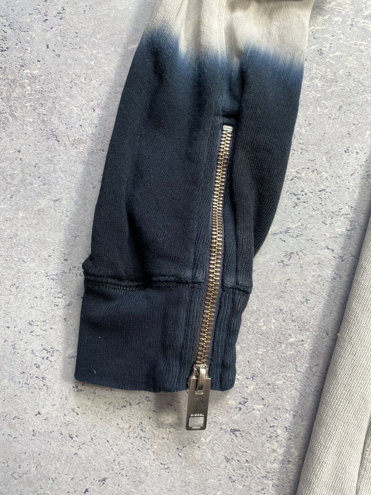Diesel Diesel Men’s Sweatshirt Size Small With Mini Logo Size US S / EU 44-46 / 1 - 12 Thumbnail