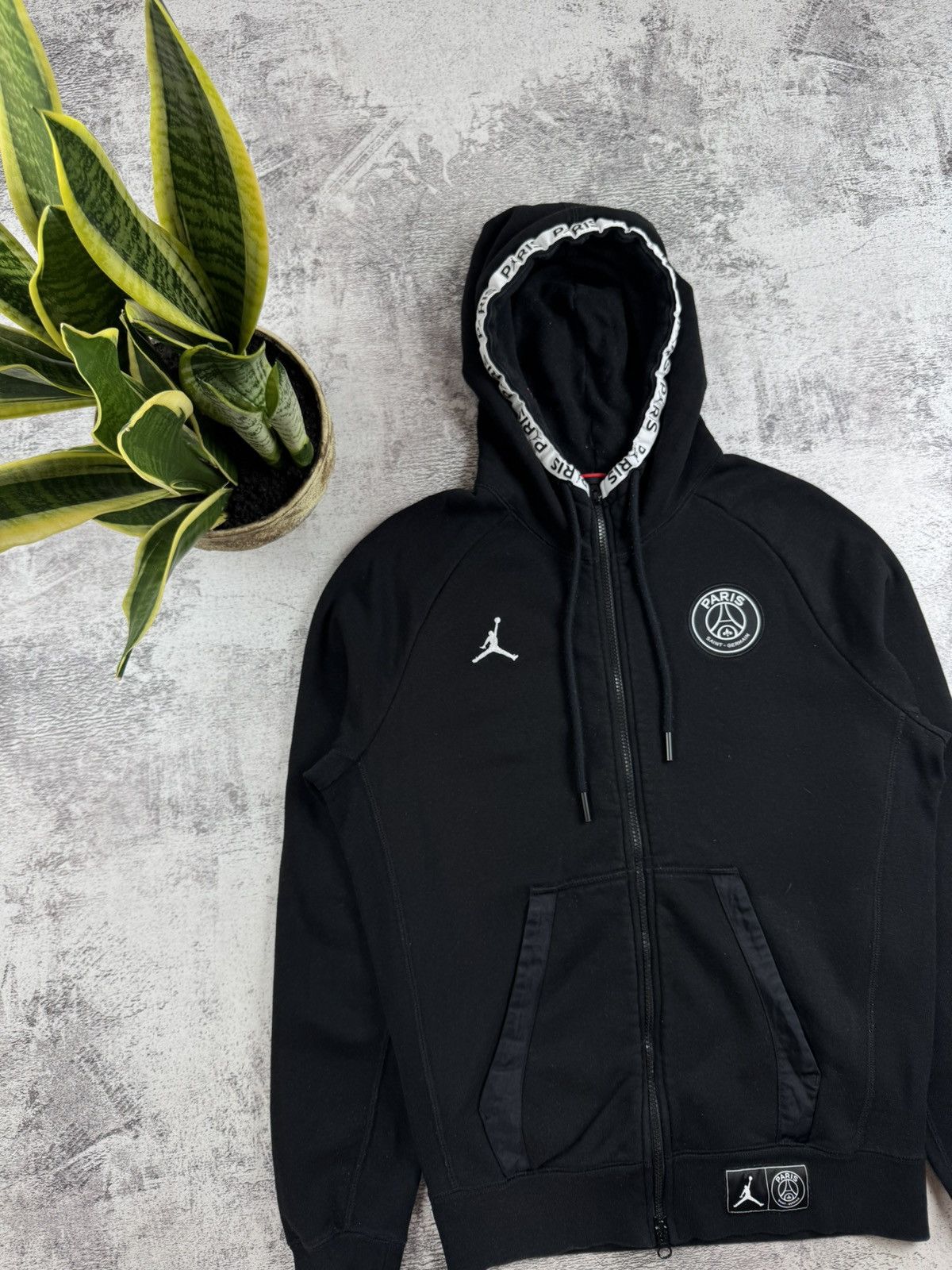 Jordan Brand Nike Jordan PSG Paris Saint Germain Soccer Black Full Zip S Hoodie Pullovover Size US S / EU 44-46 / 1 - 5 Thumbnail