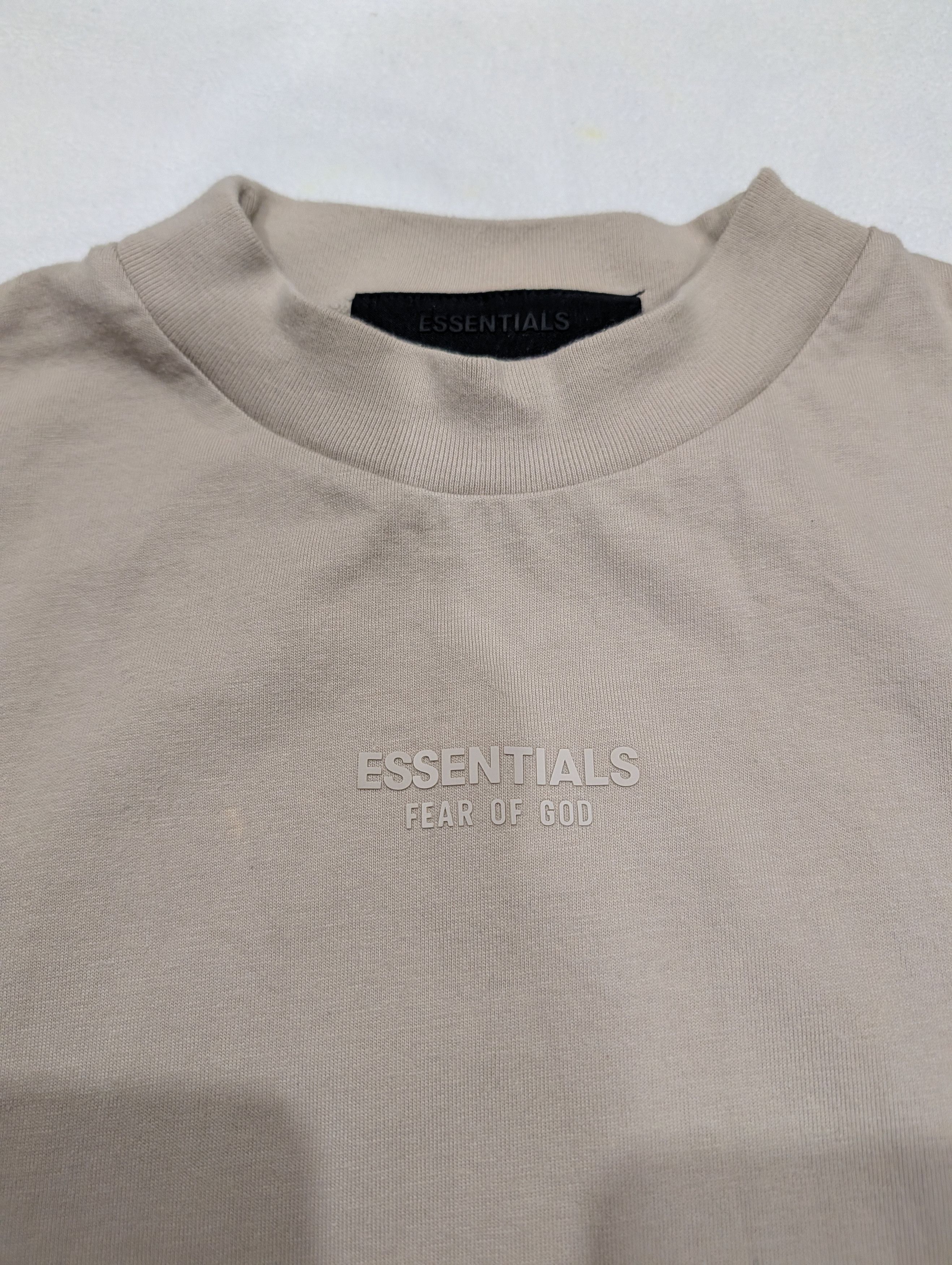 Essentials FoG Fear of God Essentials short sleeve tee Silver Cloud Size US S / EU 44-46 / 1 - 5 Thumbnail