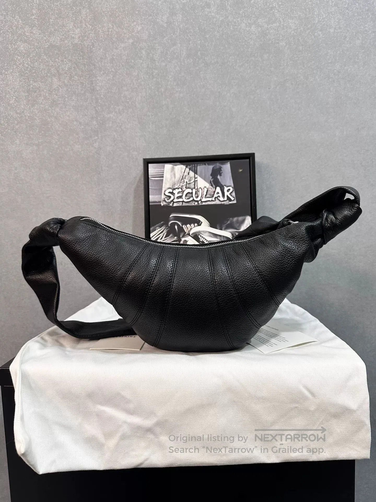 Lemaire Lemaire Black Small Croissant Bag. Size ONE SIZE - 5 Thumbnail