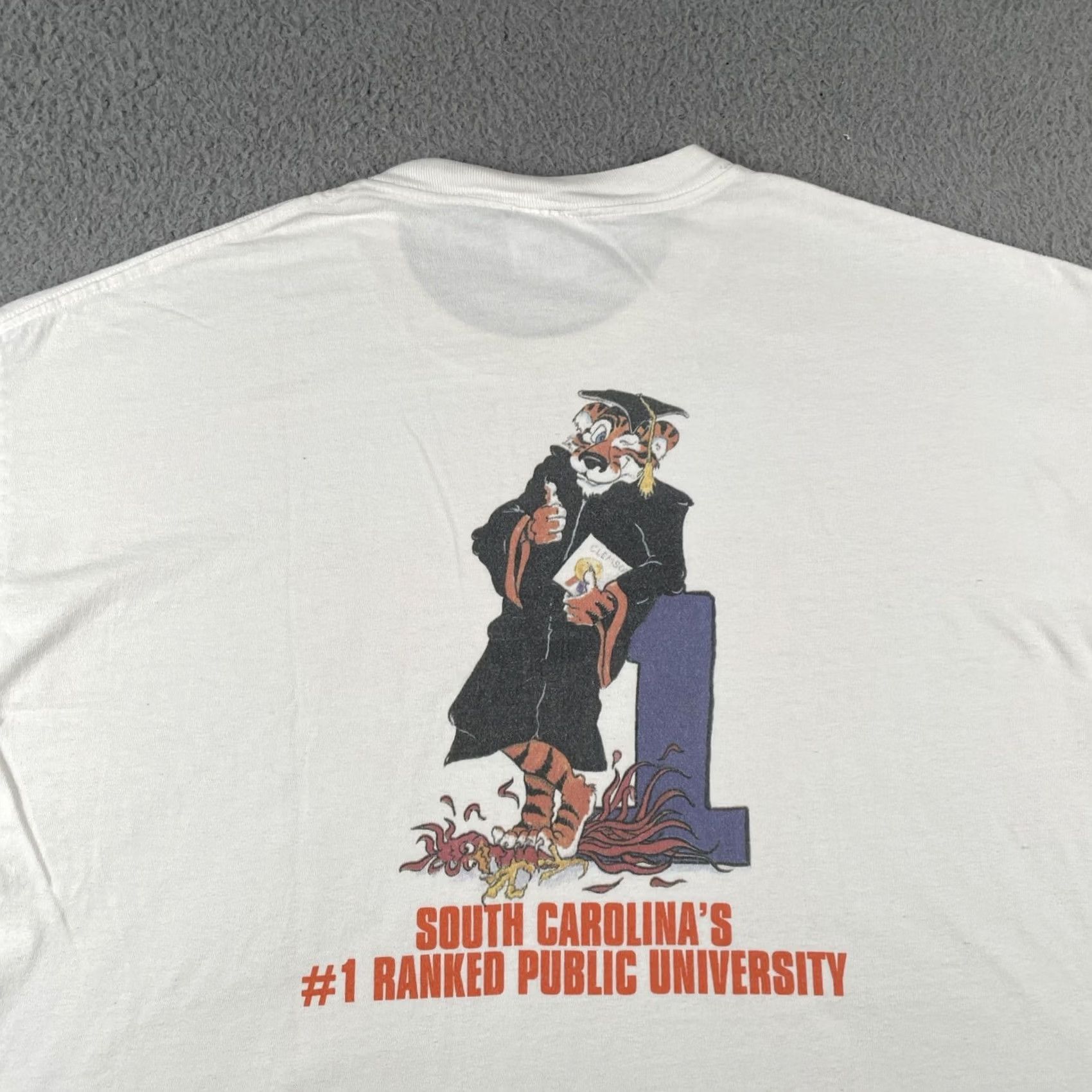 Hanes VINTAGE Hanes Beefy-T XL White T-Shirt Clemson Tigers South Carolina’s #1 University Mens T-Shirt 90s College Sports University Boys Girls? Size US XL / EU 56 / 4 - 2 Thumbnail