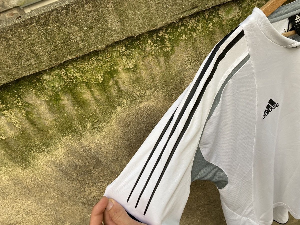 Adidas × Vintage Adidas Real Madrid 2004/2005 Training Jersey Size US M / EU 48-50 / 2 - 3 Thumbnail