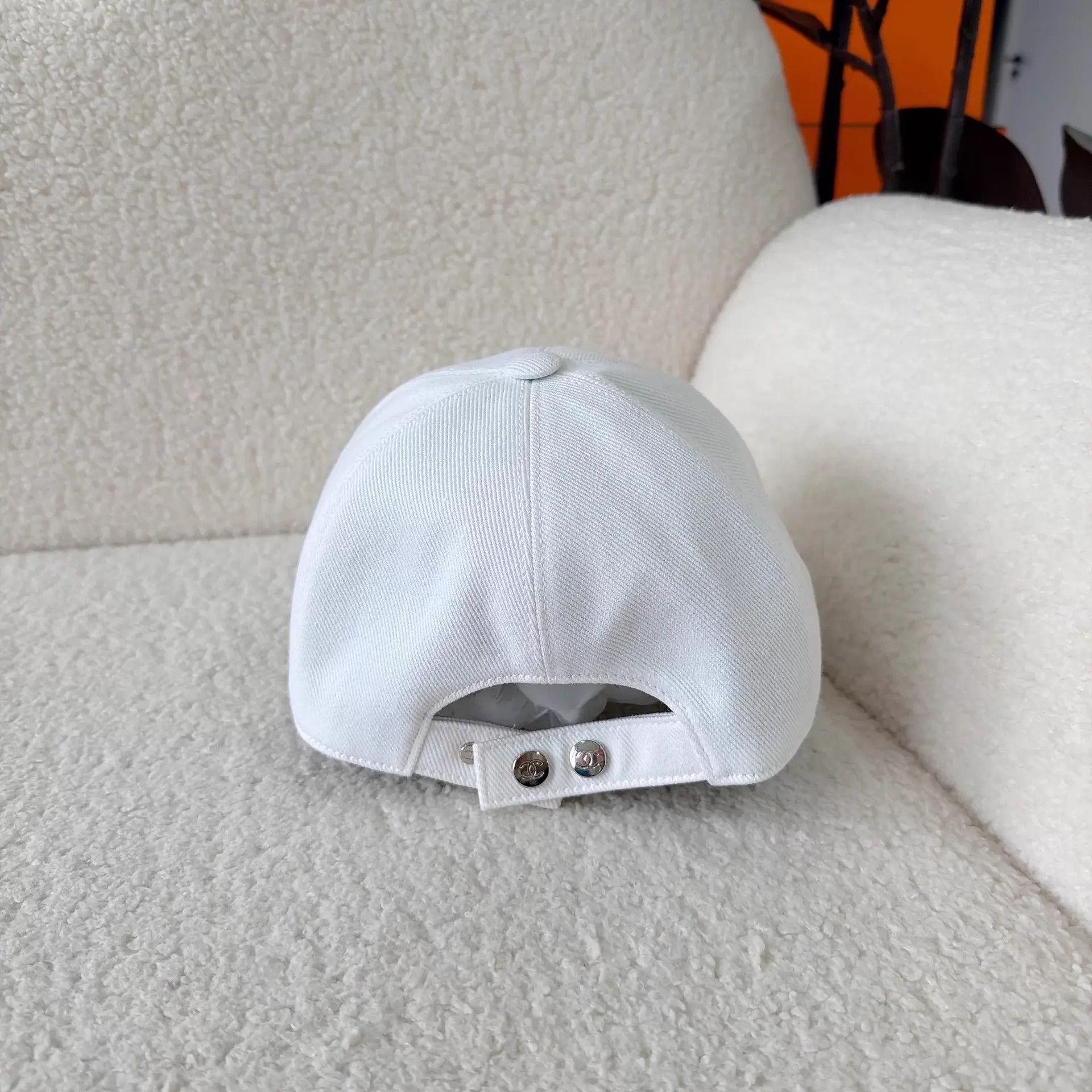 Chanel Chanel 25P White Embroidered Logo Cap Size ONE SIZE - 3 Thumbnail
