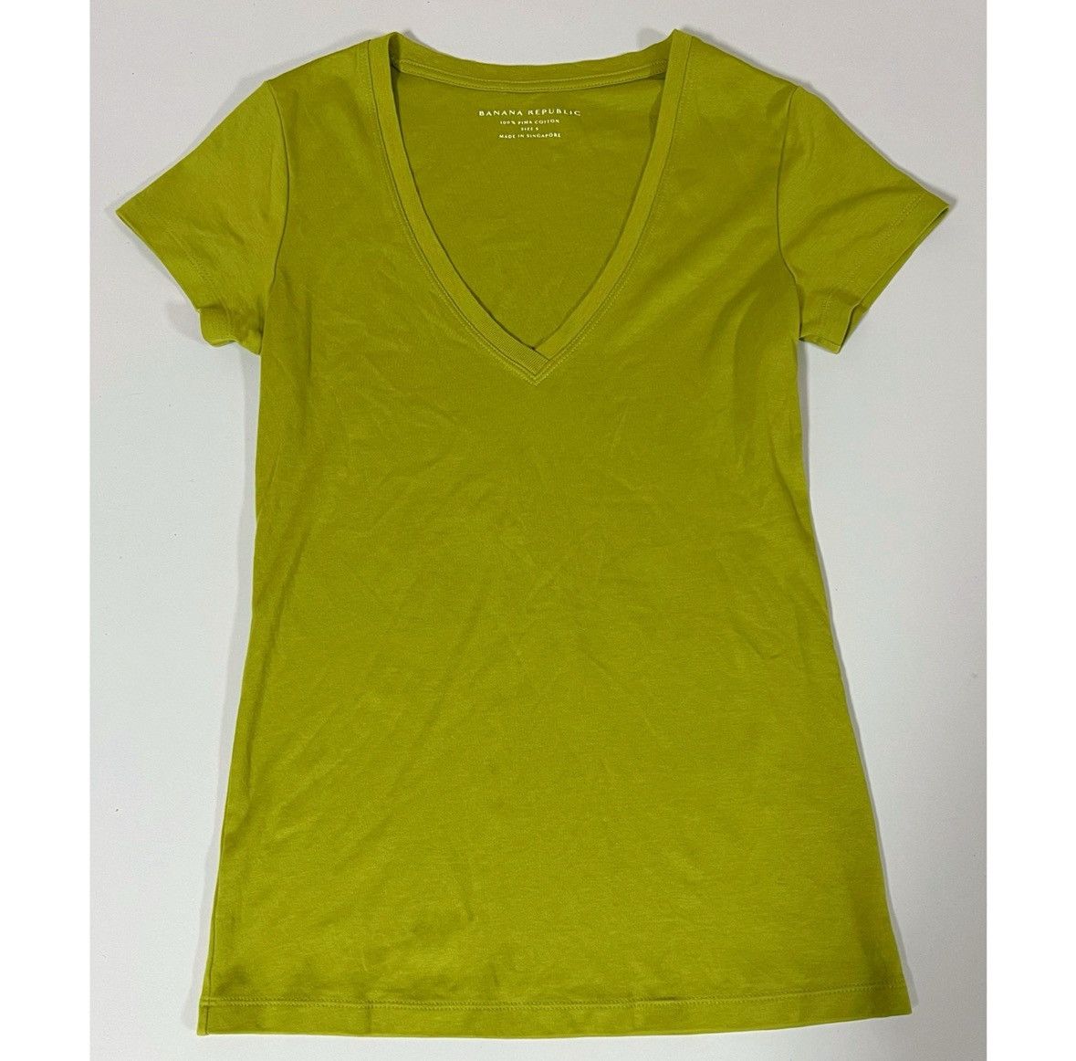Banana Republic Lime Green V-Neck Short Sleeve Tee Shirt Top Blouse Size S ✨ Size S / US 4 / IT 40 - 2 Thumbnail