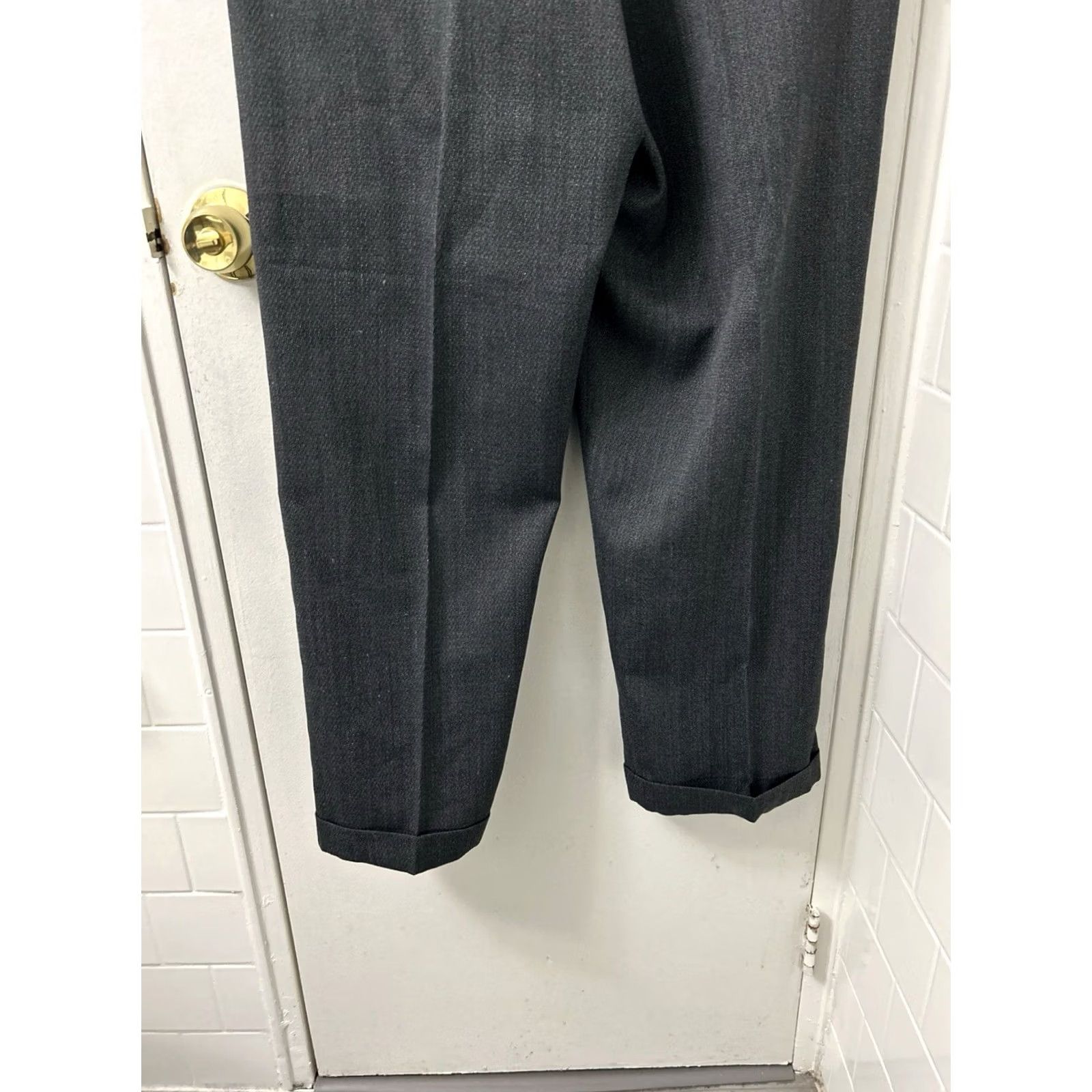 Perry Ellis Perry Ellis Portfolio Dress Pants Mens 36x30 Gray Wool Blend Pleated Cuffed NWT Shirt Pants? Size US 36 / EU 52 - 3 Thumbnail