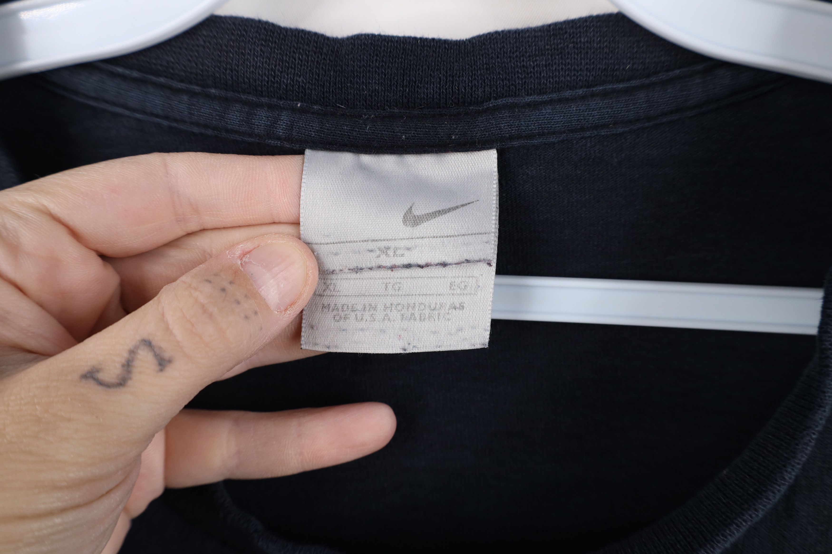 Nike Vintage 90s Y2K Nike Scott Mini Swoosh Long Sleeve T-Shirt Size US XL / EU 56 / 4 - 7 Thumbnail