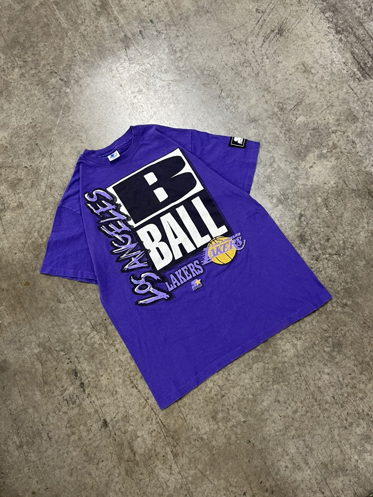 Vintage Vintage LA lakers 90s starter tee shirt rare hype streetwear Size US L / EU 52-54 / 3 - 2 Thumbnail