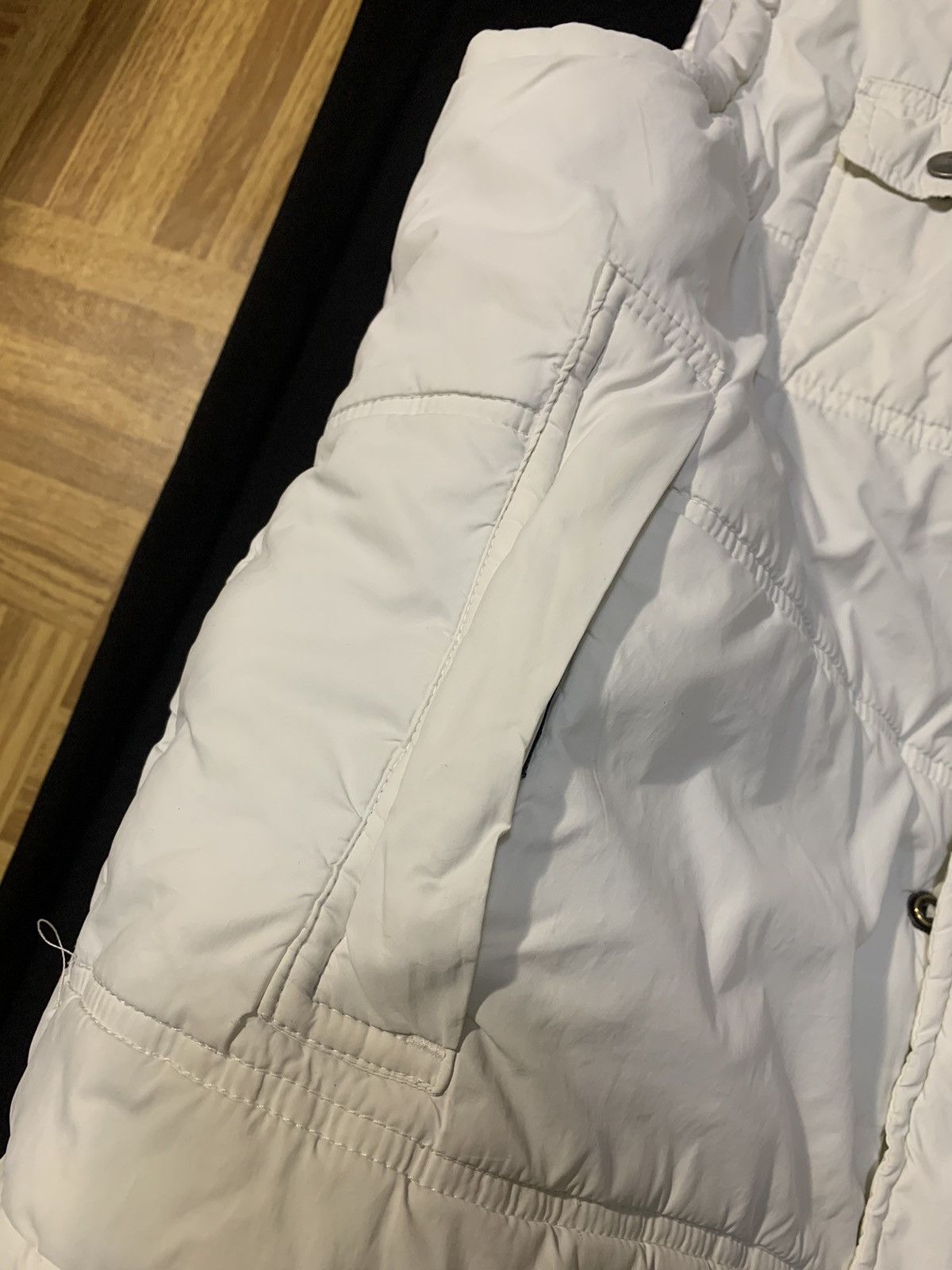 Armani × Giorgio Armani Vintage Armani Jeans Vest Big Back Logo Size L White Size US L / EU 52-54 / 3 - 9 Thumbnail