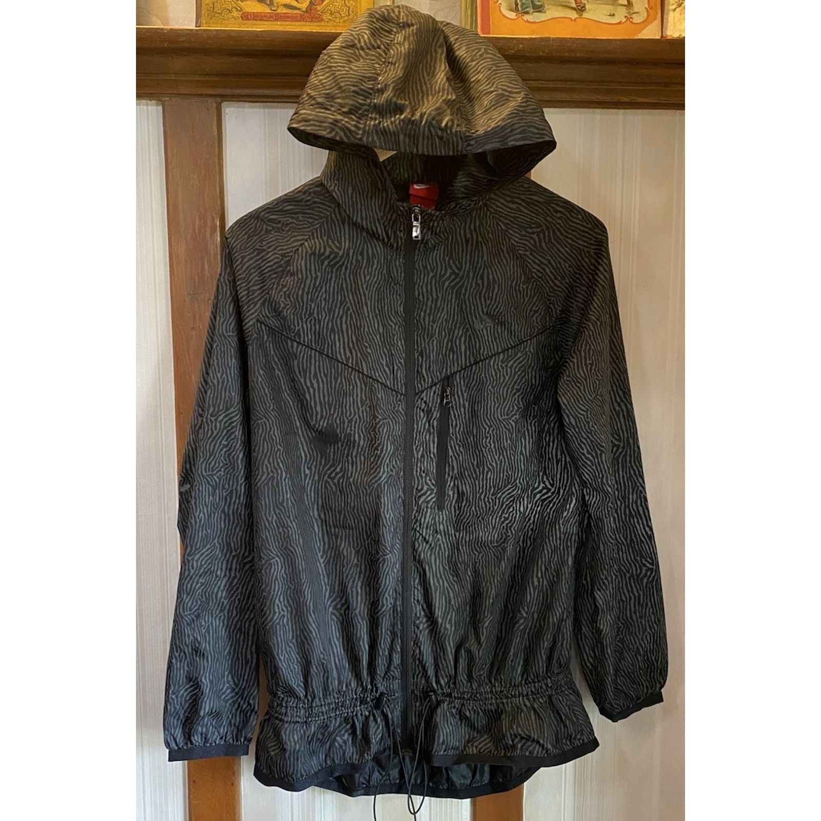 Nike Nike Hood Rain Jacket Black Women’s Medium Size M / US 6-8 / IT 42-44 - 1 Thumbnail