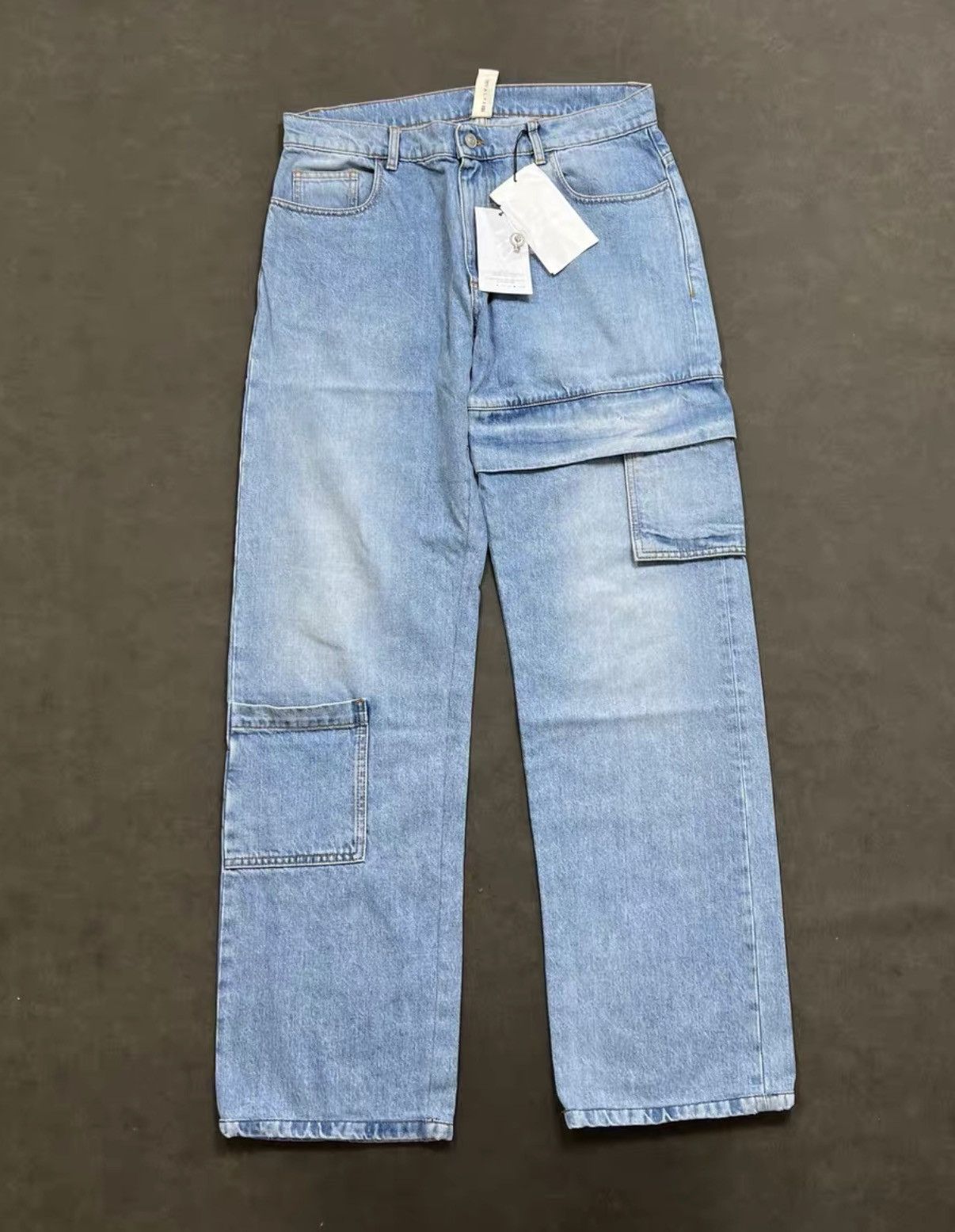 1017 ALYX 9SM 1017 ALYX 9SM Washed Loose Straight-Leg Jeans J40 Size US 34 / EU 50 - 1 Thumbnail