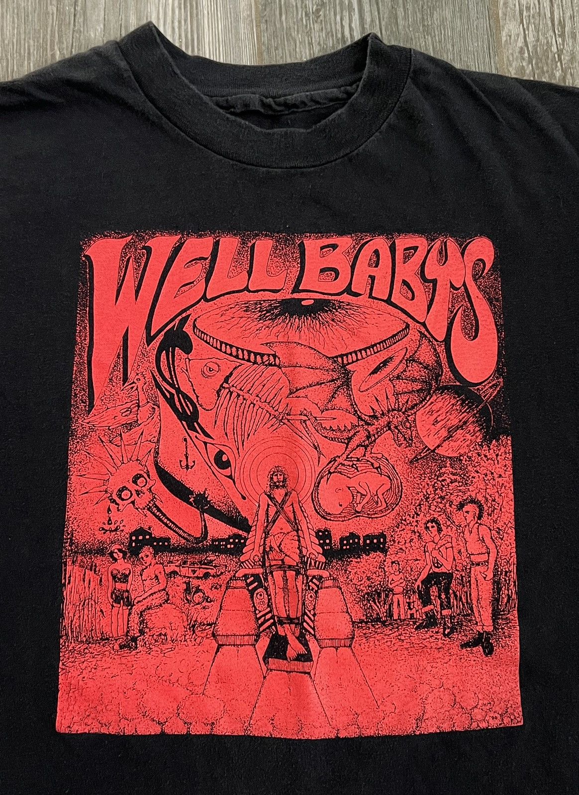 Band Tees 1994 Single Stitch Well Babys Vintage Black Red Graphic Tee Size US XL / EU 56 / 4 - 2 Thumbnail