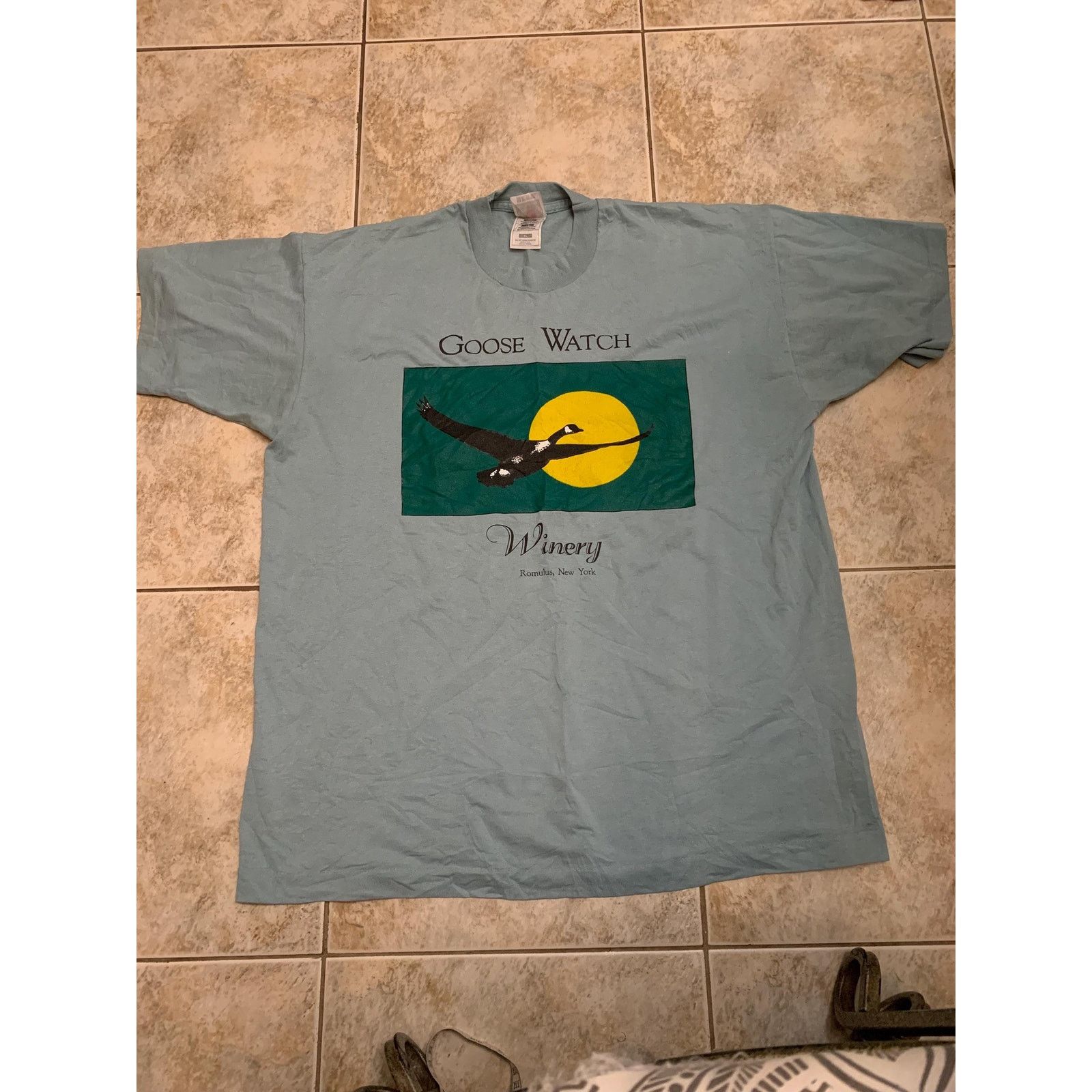Fruit Of The Loom Vintage goose watch winery Romulus New York T shirt size xl Size US XL / EU 56 / 4 - 1 Thumbnail