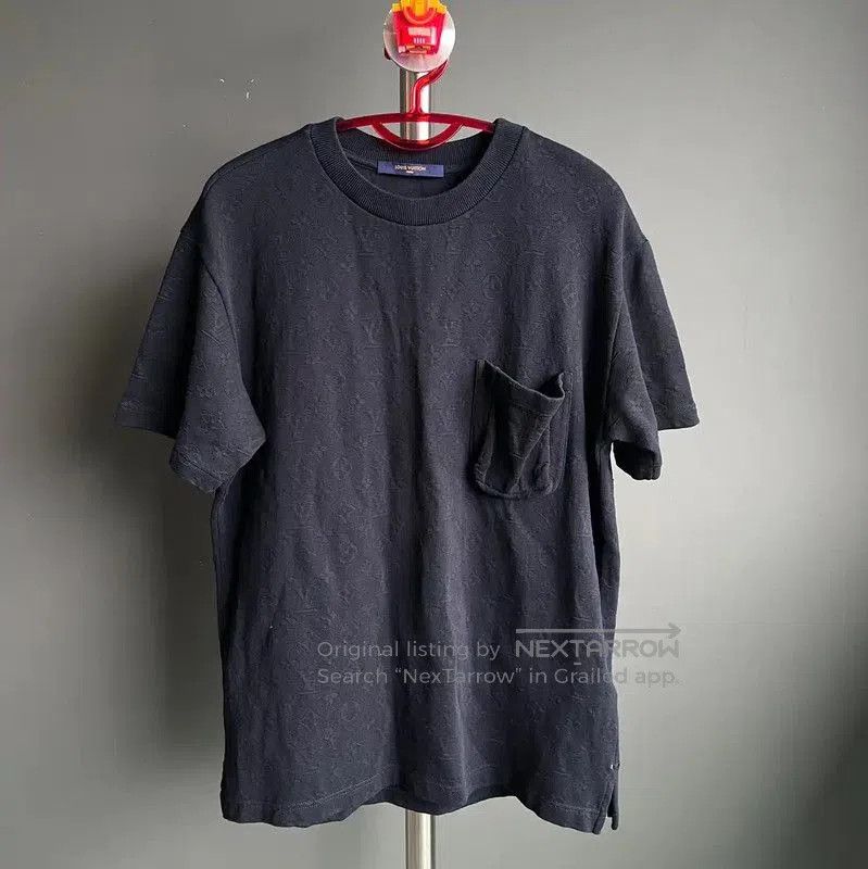 Louis Vuitton Louis Vuitton Men's Navy Cotton T-shirt . Size US M / EU 48-50 / 2 - 1 Thumbnail