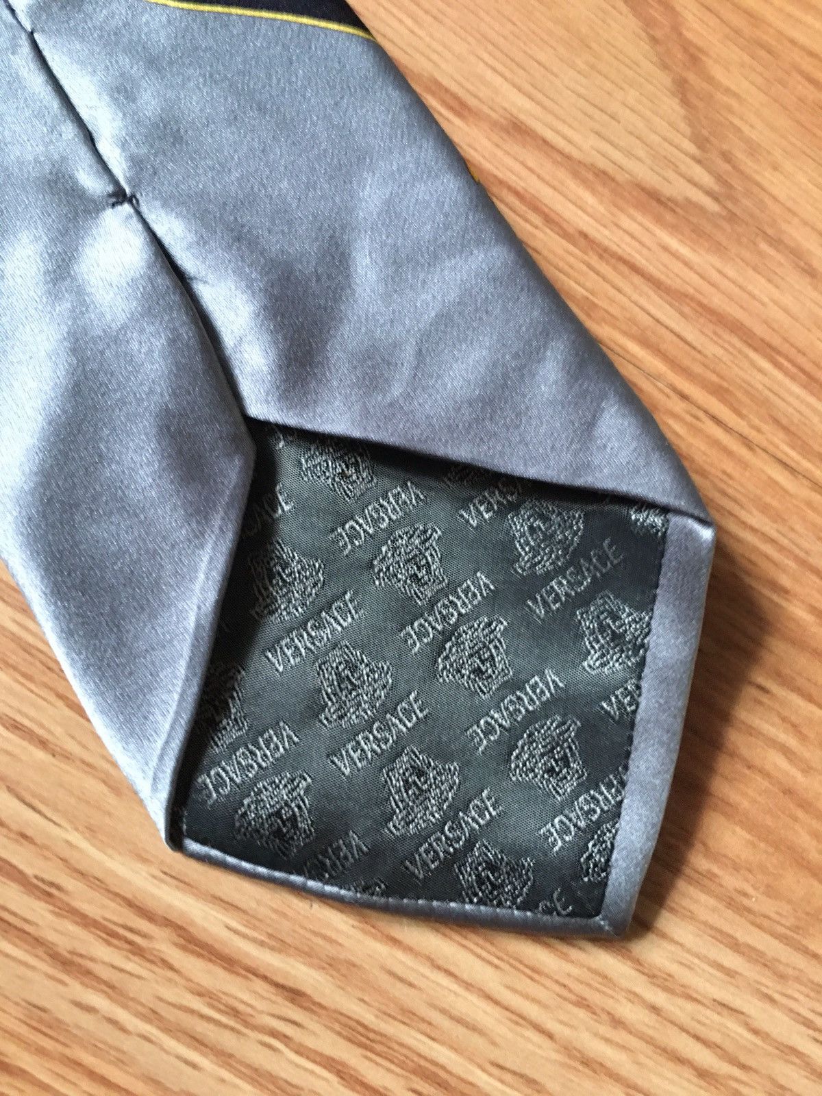 Versace GIANNI VERSACE Vintage Baroque Medusa Silk Mens Tie Size ONE SIZE - 5 Thumbnail