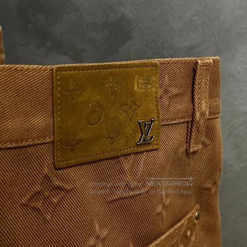 Louis Vuitton Latest Louis Vuitton Khaki Logo Jeans. Size US 33 - 3 Thumbnail