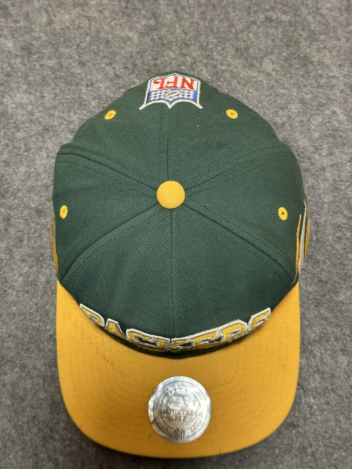 NFL Mitchell & Ness Green Bay Packers snapback hat. Size ONE SIZE - 6 Thumbnail