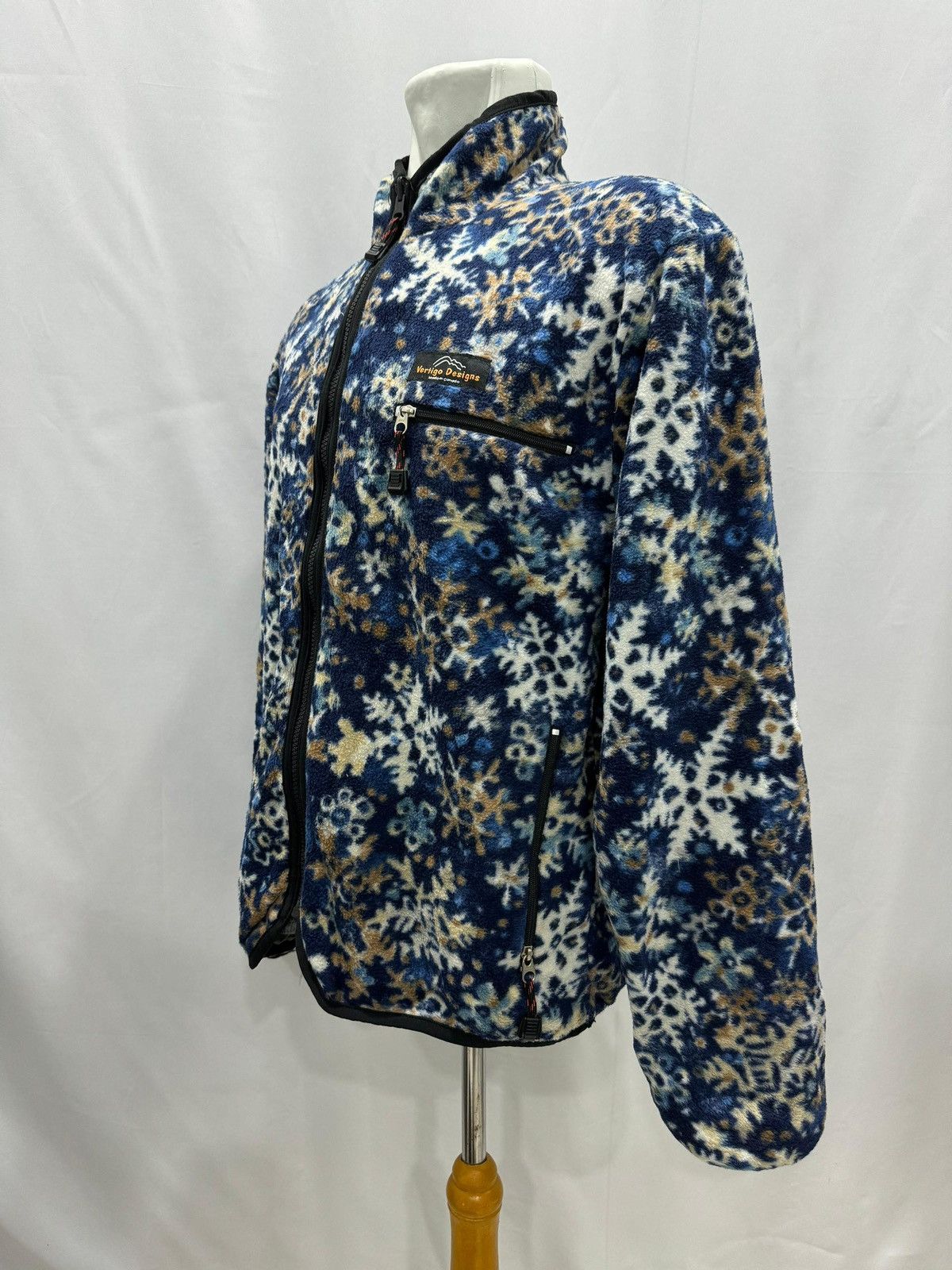 Other Vertigo Design Floral Jacket made in Canada Size US L / EU 52-54 / 3 - 9 Thumbnail