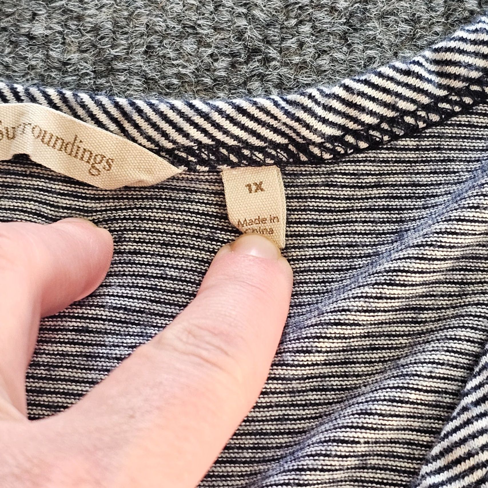 Soft Surroundings Soft Surroundings Top Blouse Womens 1X Blue White Striped Knit Stretch Casual Shirt Size XL / US 12-14 / IT 48-50 - 4 Thumbnail