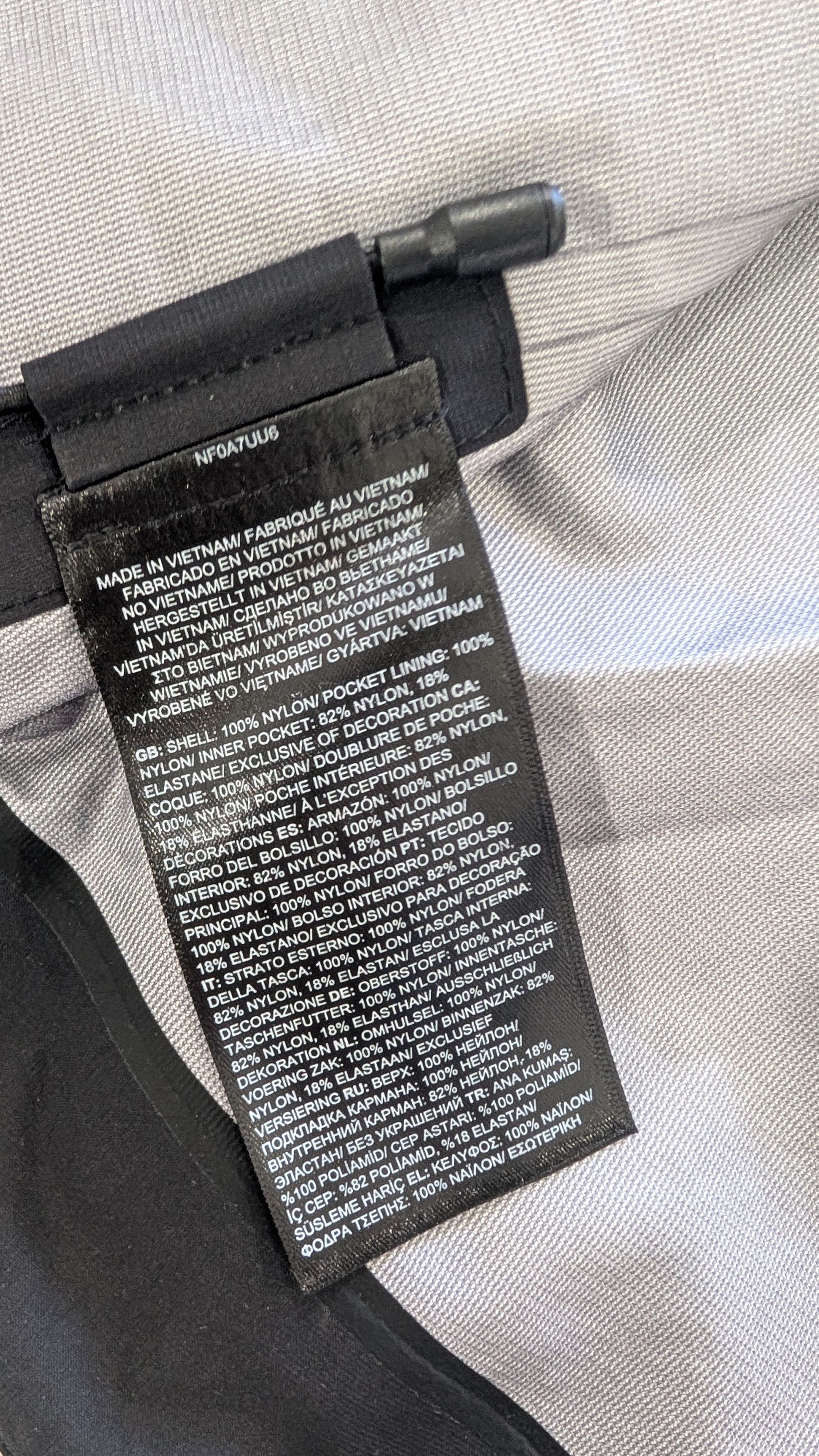 The North Face The North Face Summit Series Chamlang FUTURELIGHT Jacket M Size M / US 6-8 / IT 42-44 - 17 Thumbnail