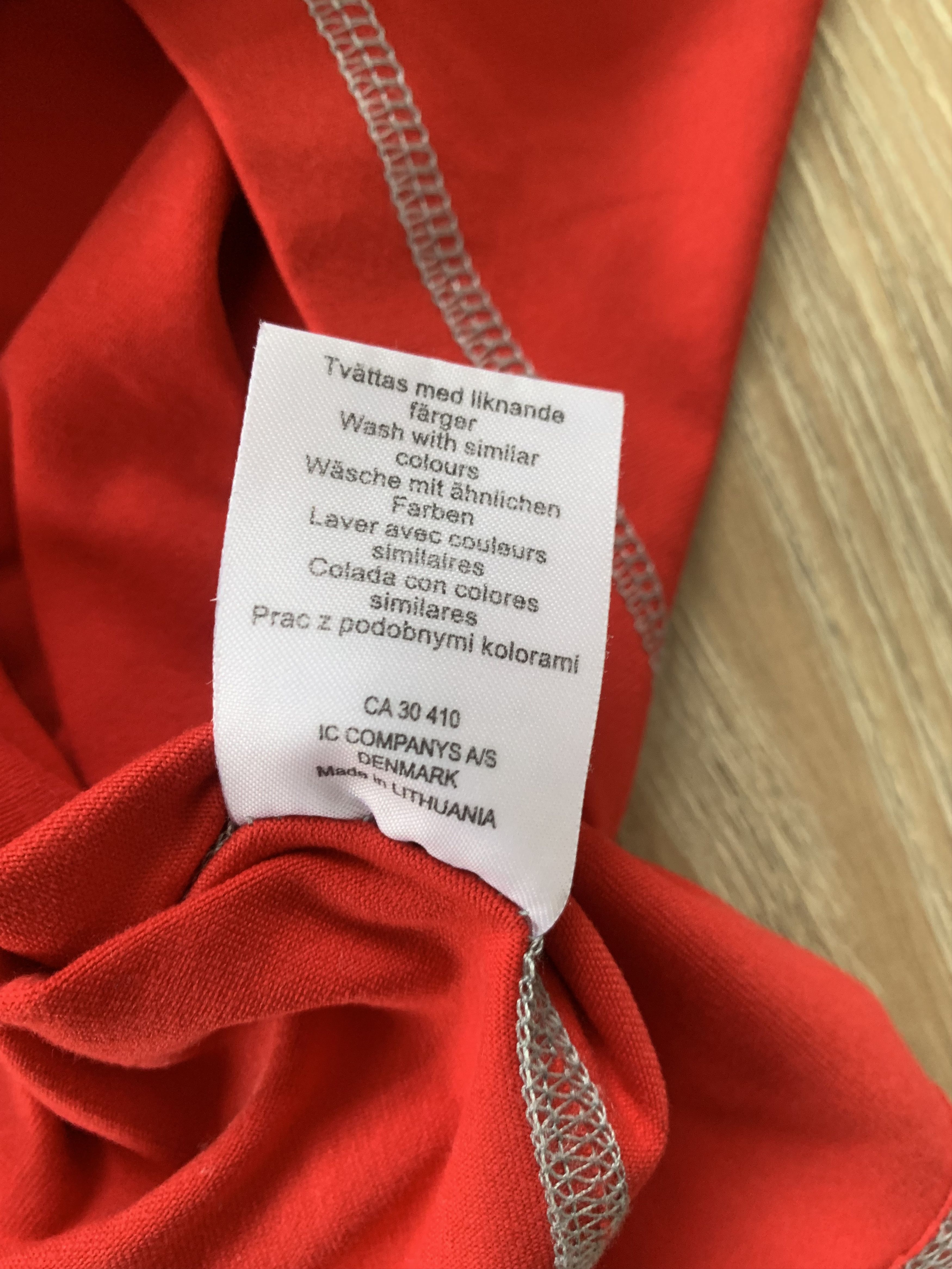 Peak Performance Womens Peak Performance Turtle Neck Red Thermo Longsleeve Size M / US 6-8 / IT 42-44 - 6 Thumbnail