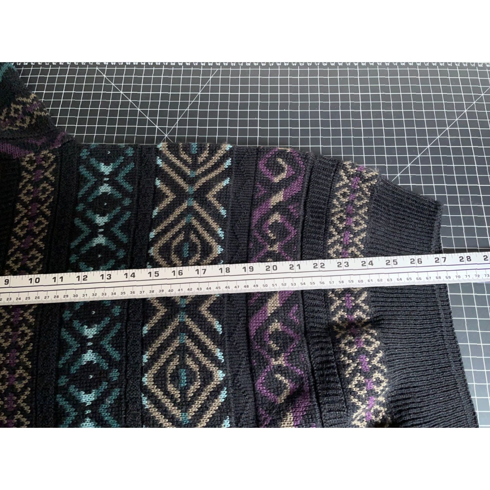 Vintage VINTAGE Peter England Geometric Sweater Shirt (Men's) Large Black Purple 90s Retro Crew Neck Wool Blend Pullover Size US L / EU 52-54 / 3 - 6 Thumbnail