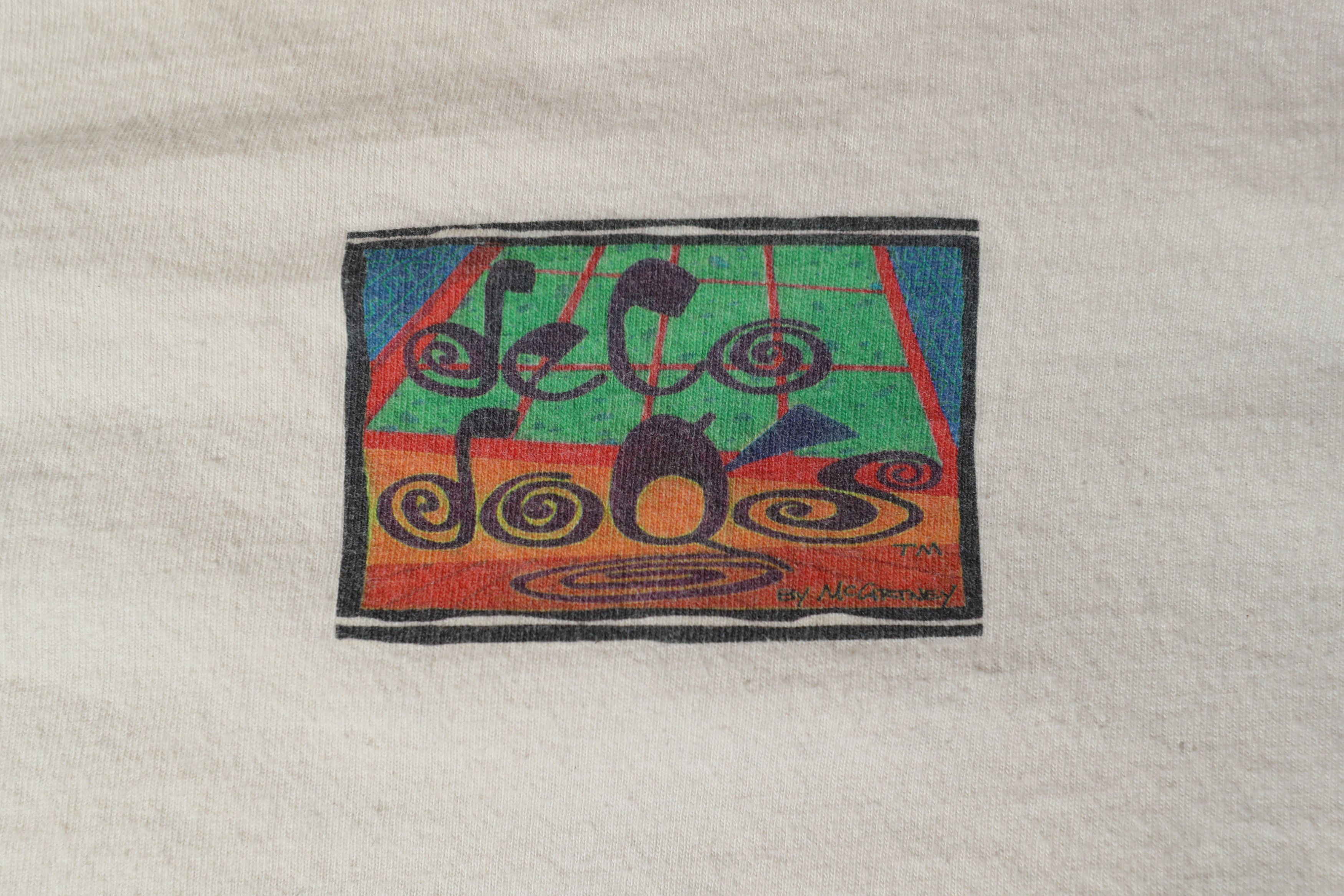 Vintage VTG 2001 Deco Dogs McCartney Art Painting Graphic Tee (M) Size US M / EU 48-50 / 2 - 13 Thumbnail