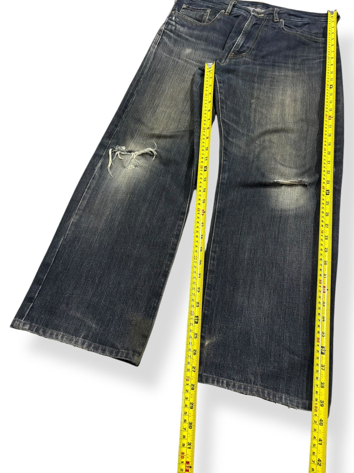 Burberry Vintage Burberry London NovaCheck Loose Fit Distressed Jeans Size US 34 / EU 50 - 14 Thumbnail